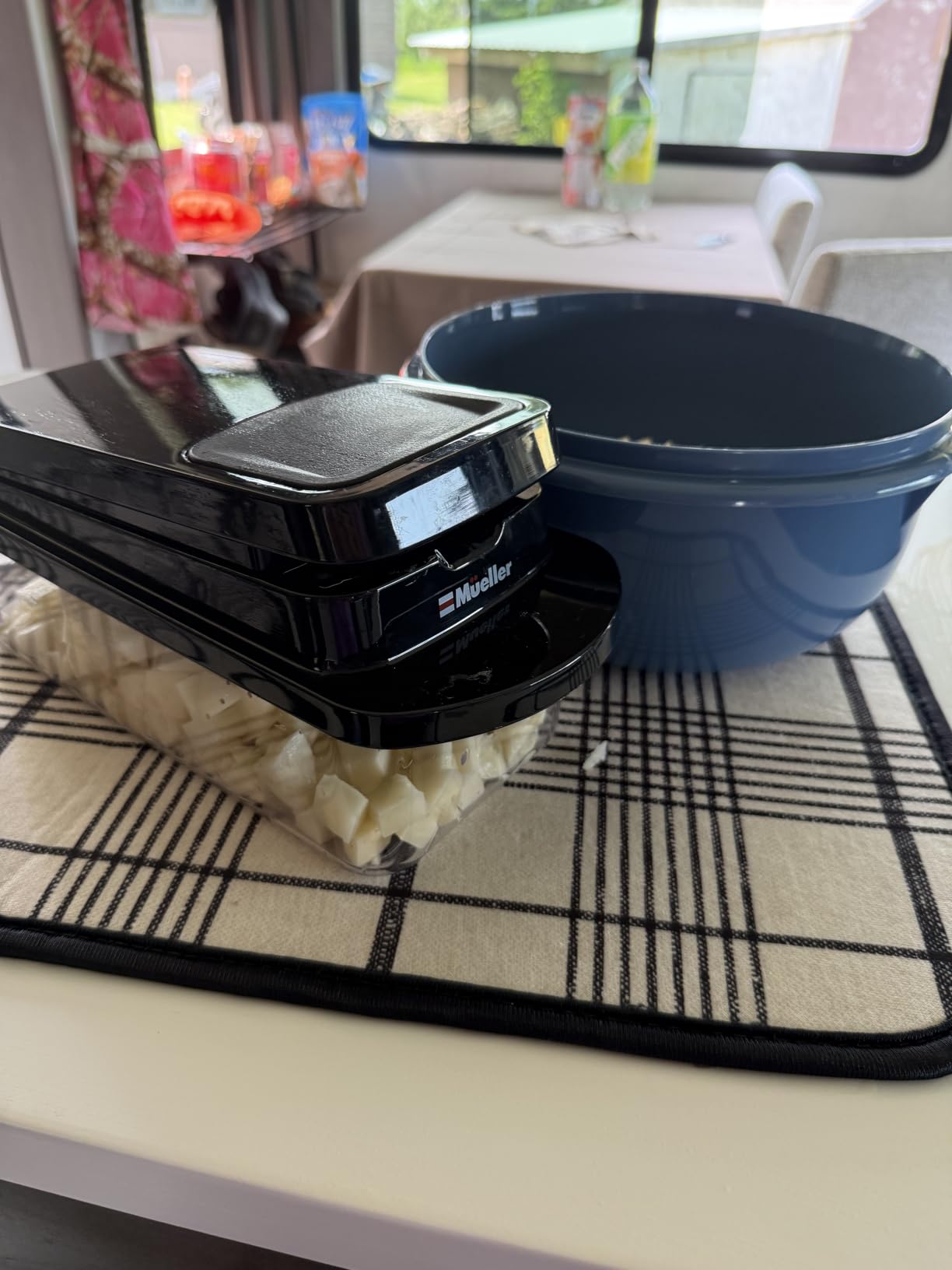 Mueller The Real Original Pro Vegetable Chopper & Mandoline Slicer, 10-in-1 customer photo 1