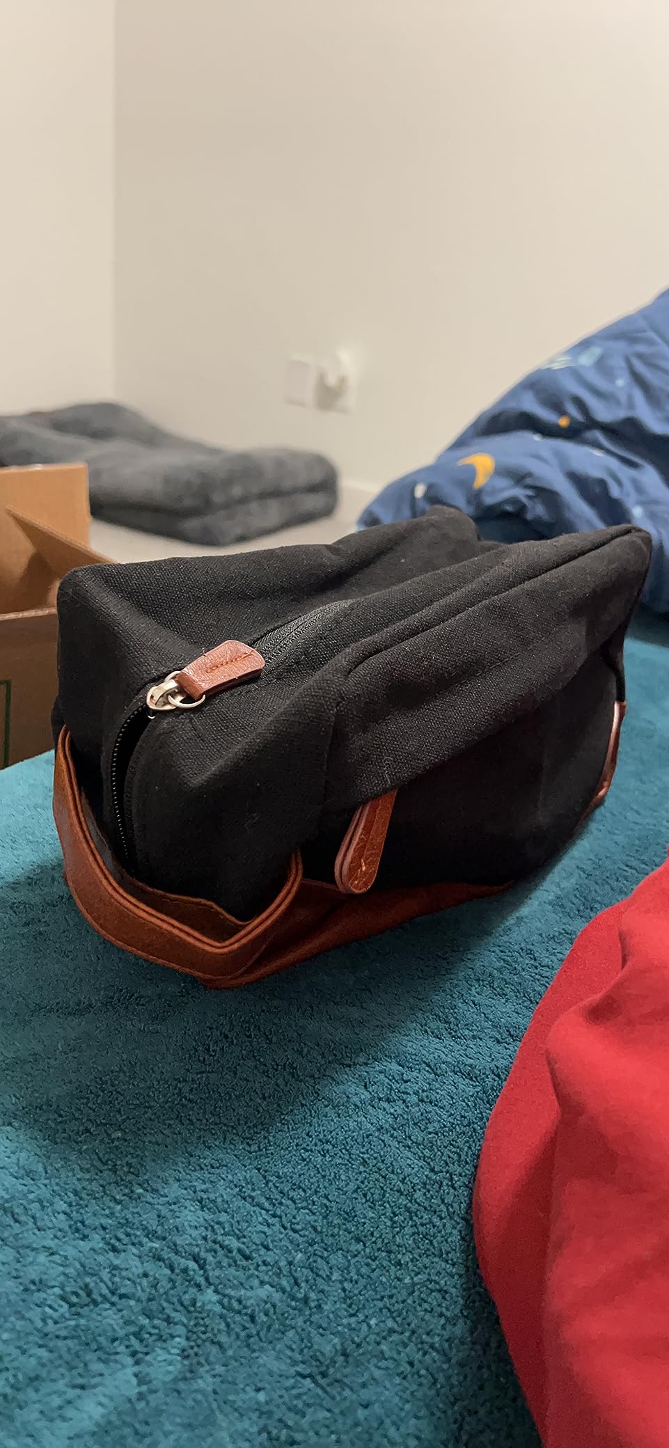 Vorspack Canvas Travel Toiletry Bag for Men, Medium, Black customer photo 2