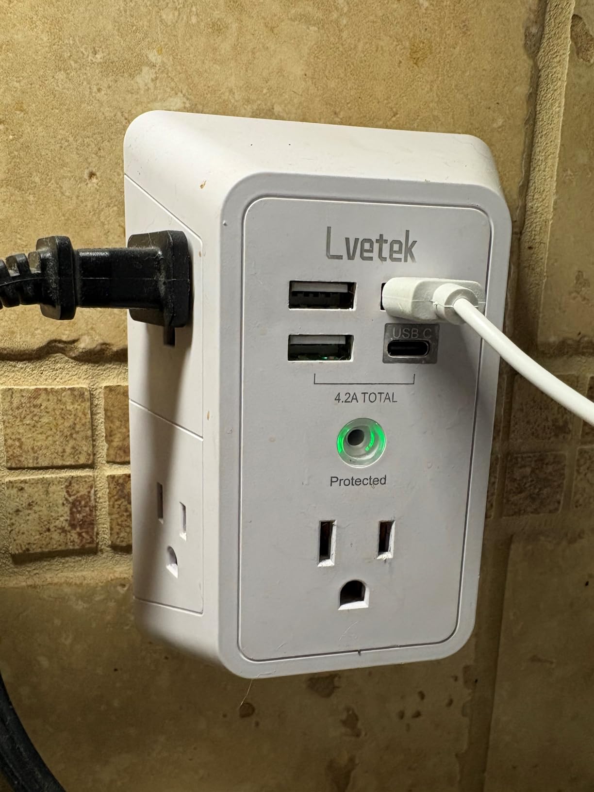 Wall Charger, Surge Protector, QINLIANF 5 Outlet Extender with 4 USB Ports customer photo 2