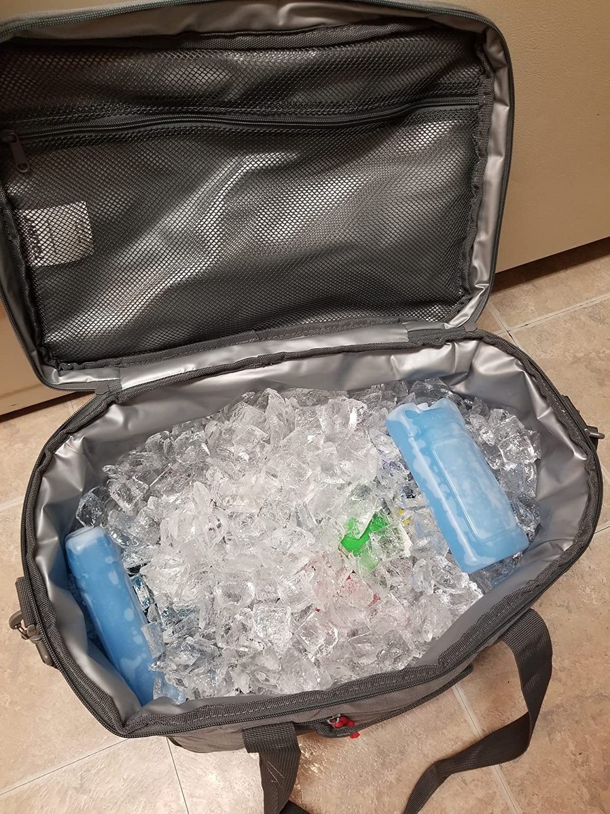 TOURIT Soft Sided Cooler Bag 30/48/60Can, Collapsible & Leakproof Ice Chest customer photo 2