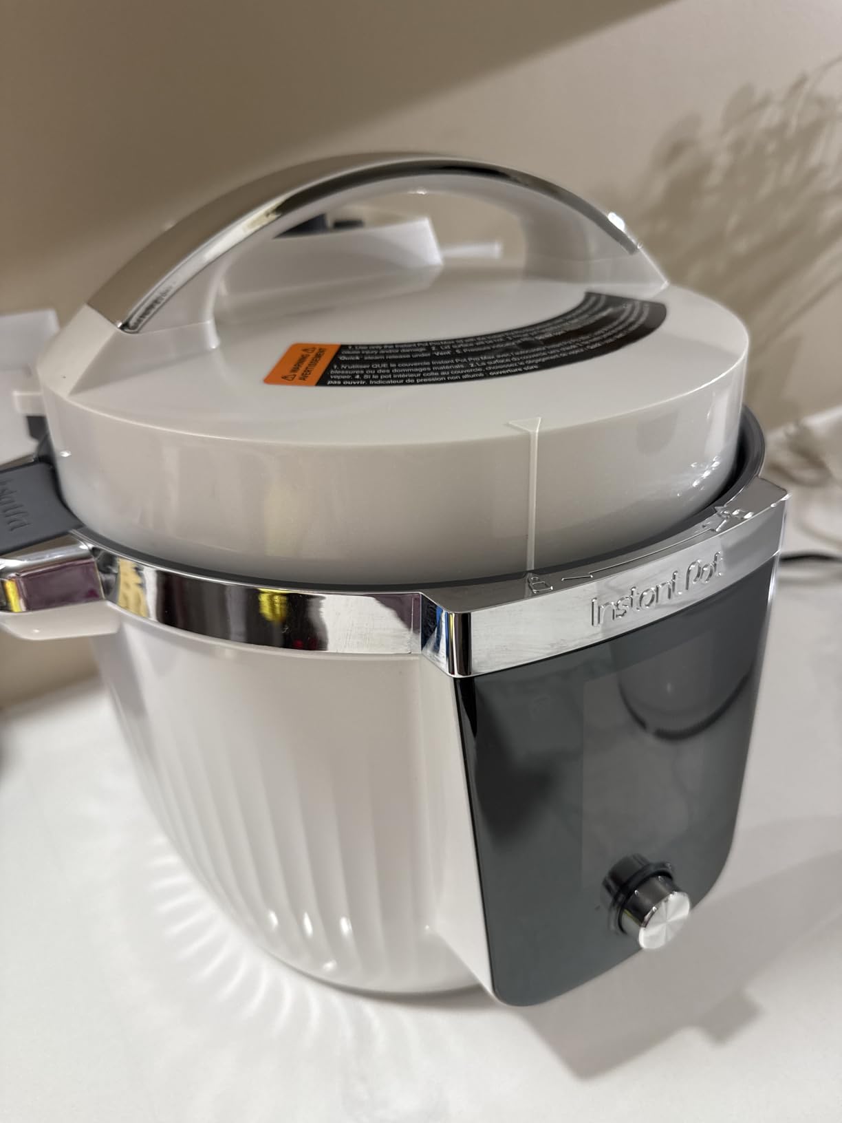 Instant Pot Pro Plus 10-in-1 Multi-Cooker, Electric Pressure Cooker, Slow Cook, Rice/Grain Cooker, Steamer, Sauté, Sous Vide, Yogurt Maker, Sterilizer, & Warmer, App With 800 Recipes, Black, 6 Quart customer photo 2