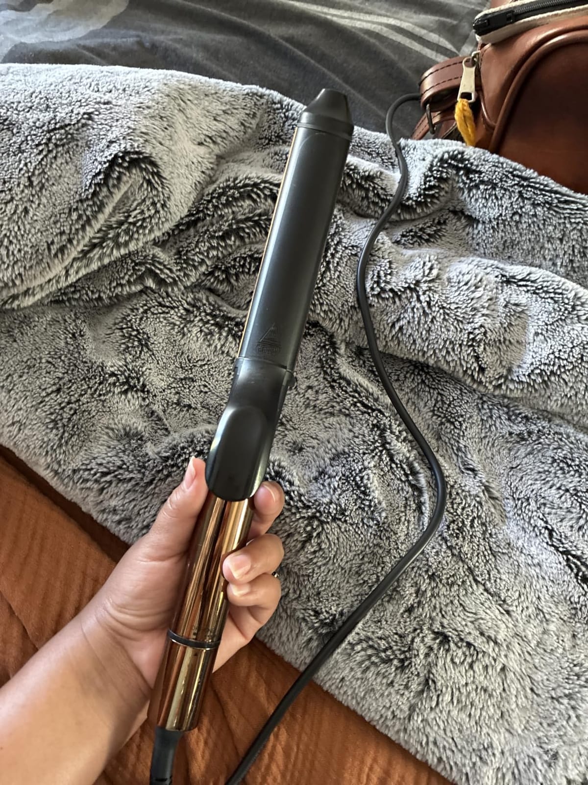 ELLA BELLA® Curling Iron 1 Inch, Professional Ceramic Wand, All Hair Types customer photo 2