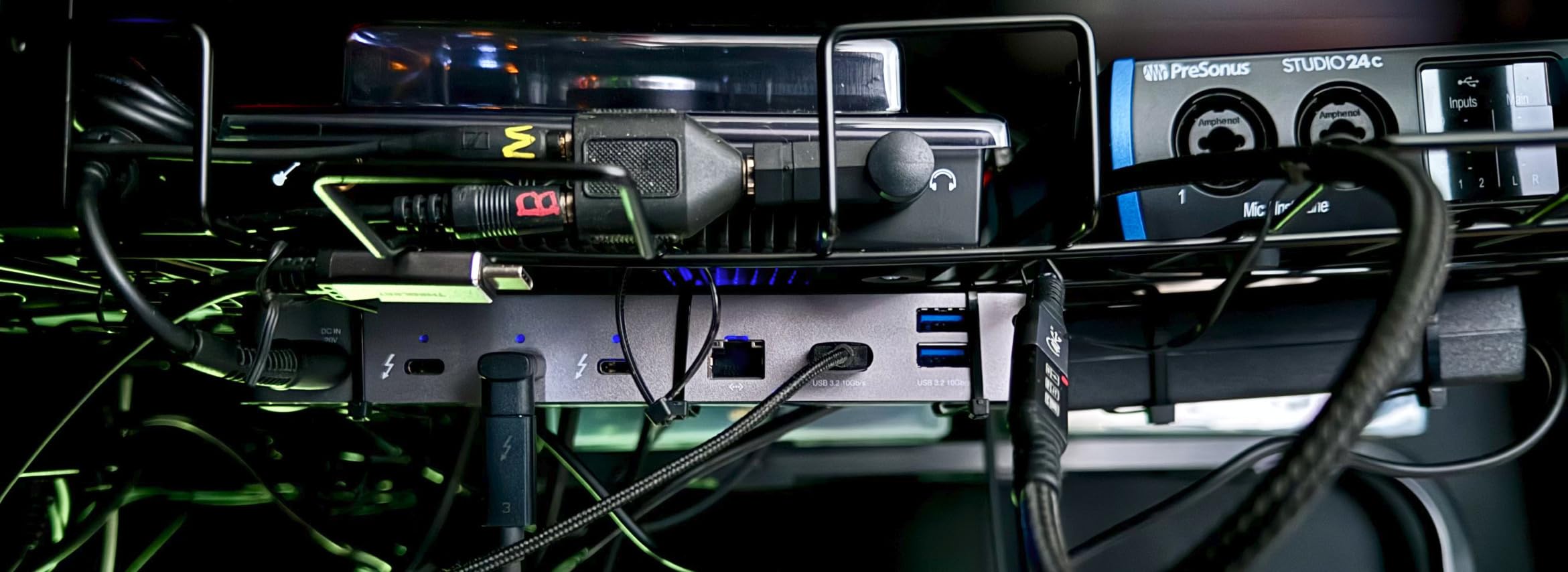 OWC 11-Port Thunderbolt Dock for Mac/PC with 96W PD and 3X Thunderbolt 4 customer photo 2