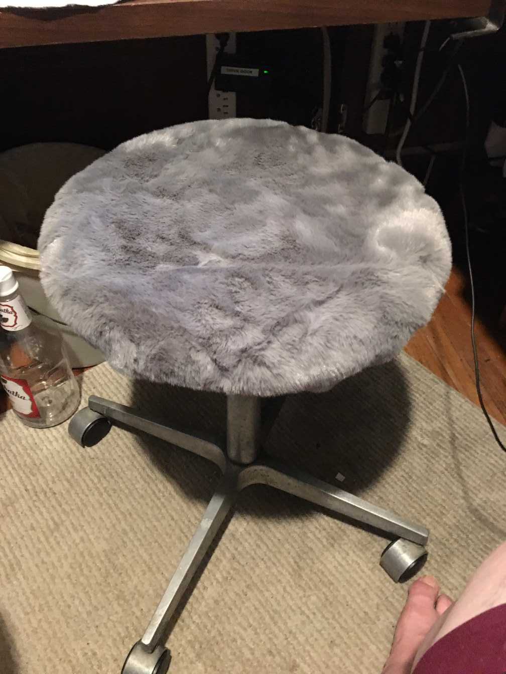 Soft Fiber Toilet Lid Cover With Elastic All Around,Machine Washable(White) customer photo 2