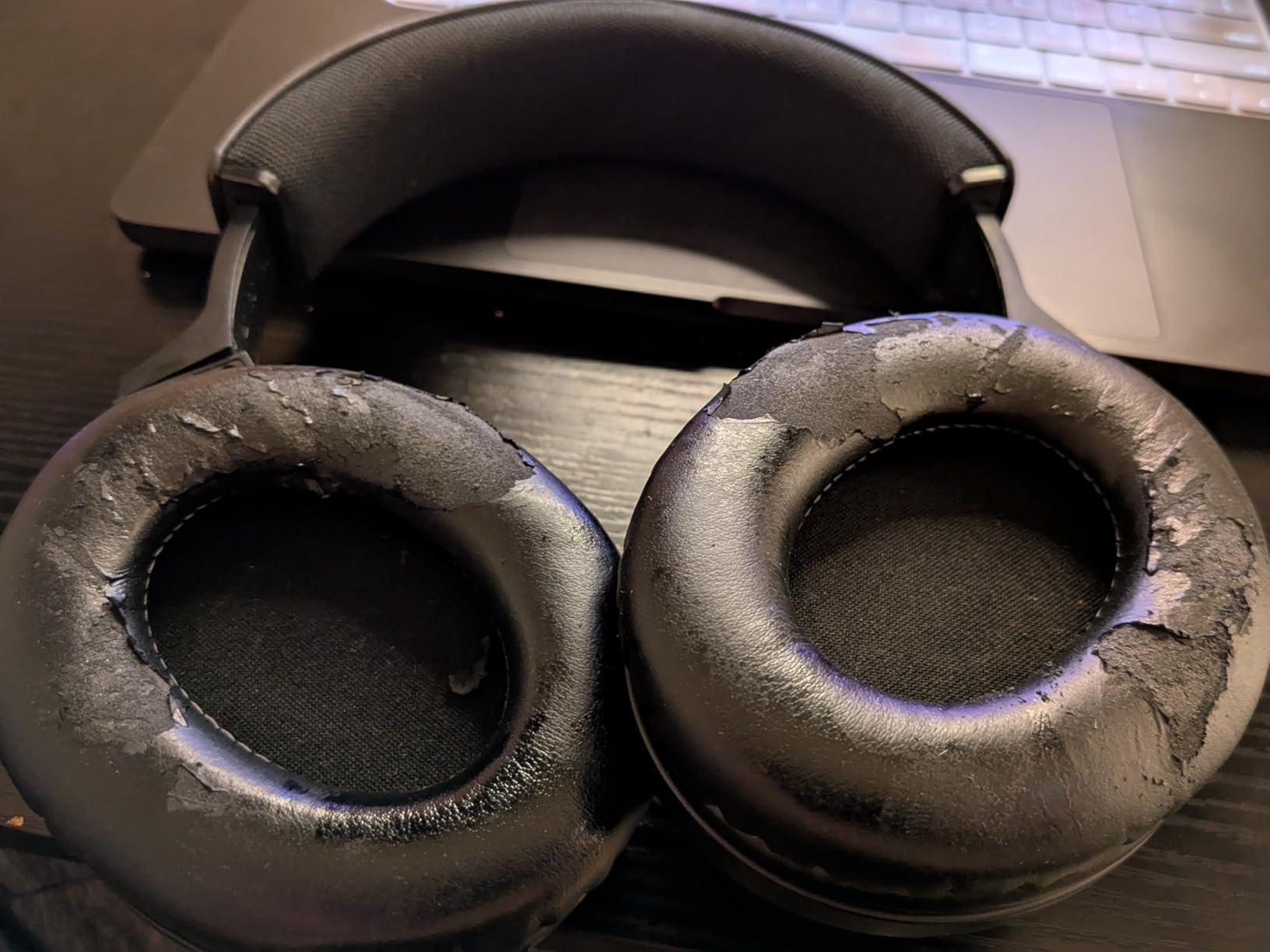 Shure SRH440A Over-Ear Wired Studio Headphones for Recording customer photo 1