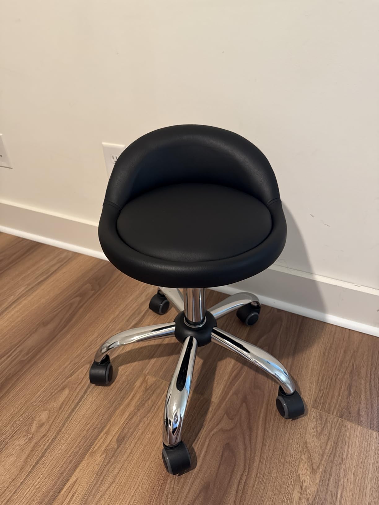 Yaheetech Adjustable Rolling Swivel Salon Stool with Backrest, Pink customer photo 1
