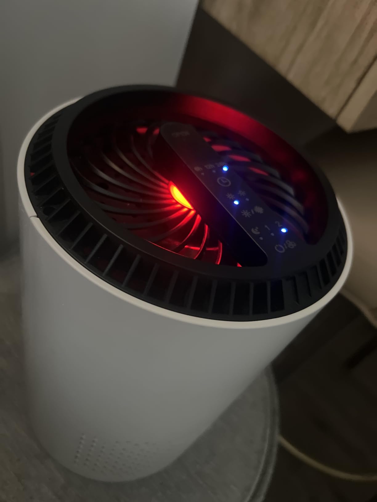 AROEVE Air Purifiers for Bedroom with Sleep Mode Speed Control-MK01A(White) | Energy Star Efficiency, Meet Global Recycled Standard, 360-Degree Air Inlets, 22dB Noise Level, Aromatherapy Function customer photo 2