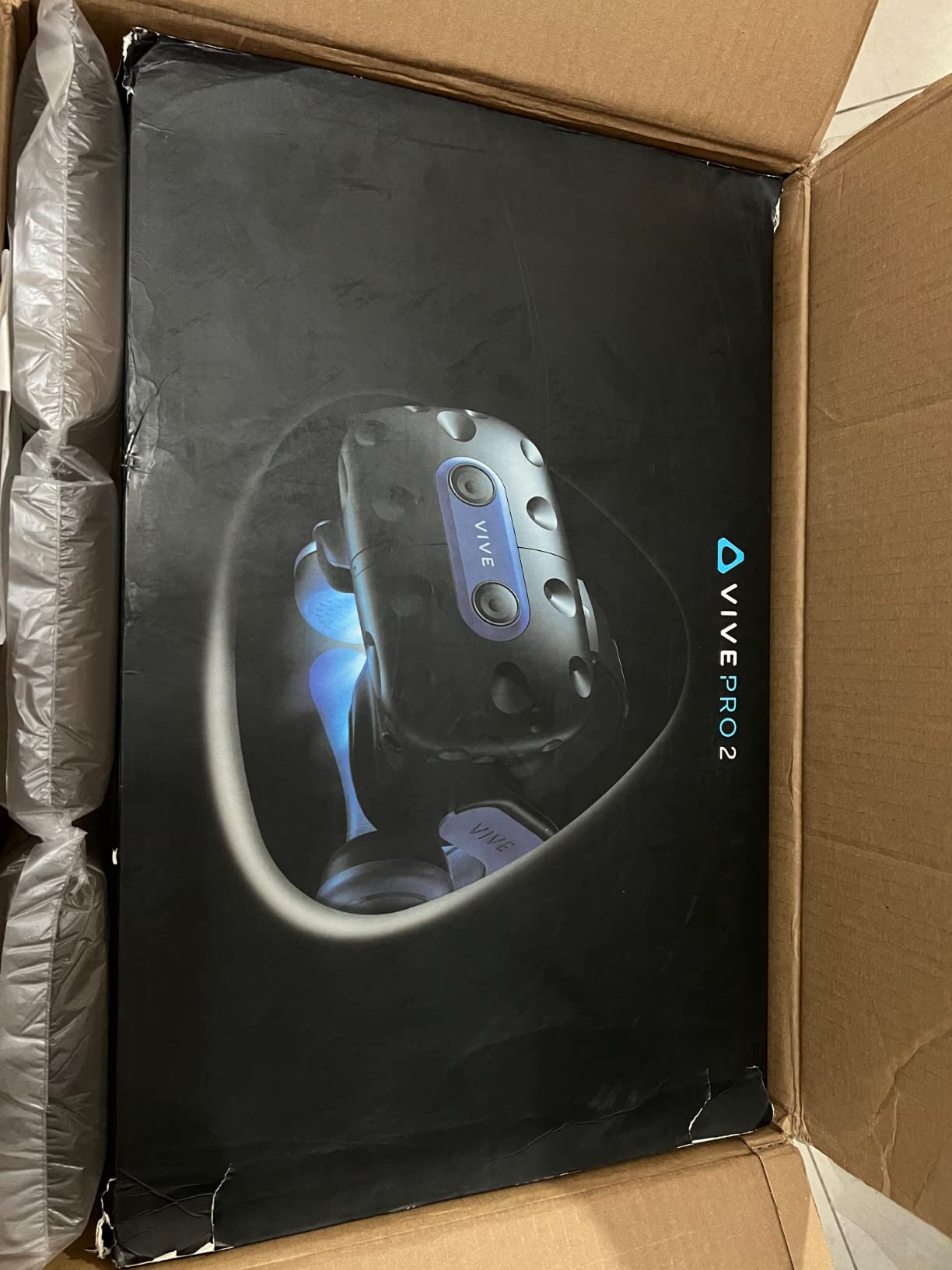 HTC Vive Pro 2 Virtual Reality System customer photo 2