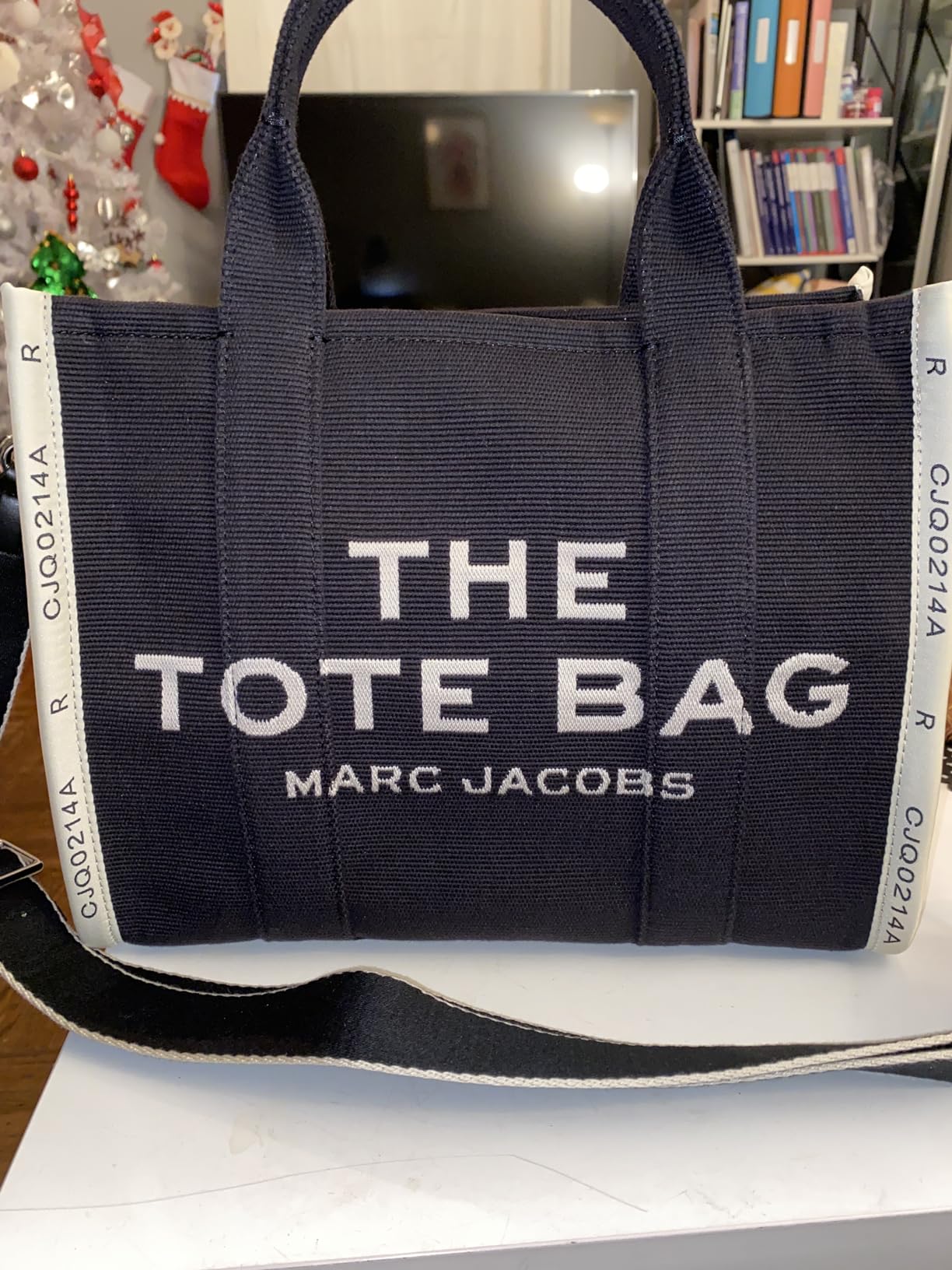 Marc Jacobs Women's The Canvas Medium Tote Bag Tote customer photo 1