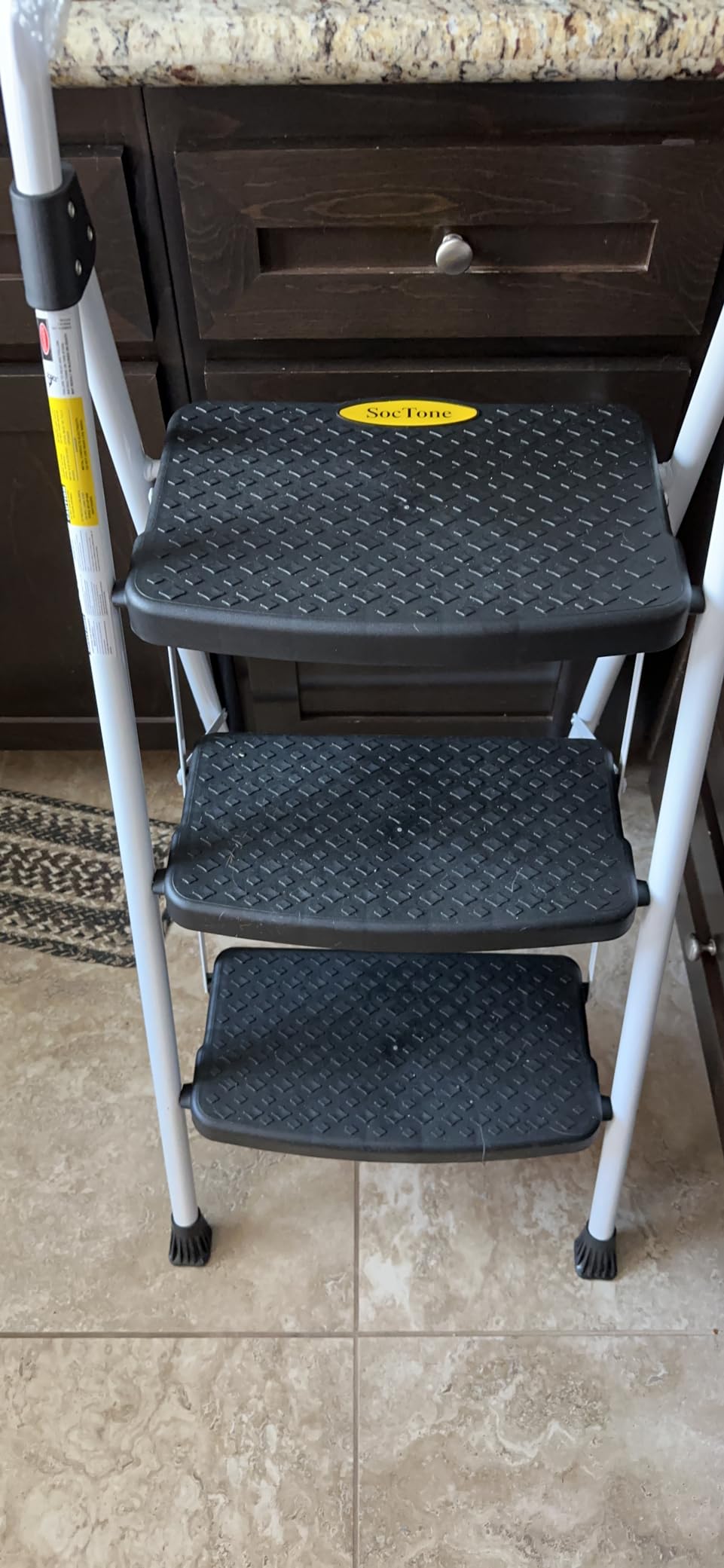 SocTone 3 Step Ladder, Step Stools for Adults, 500lbs Capacity customer photo 1