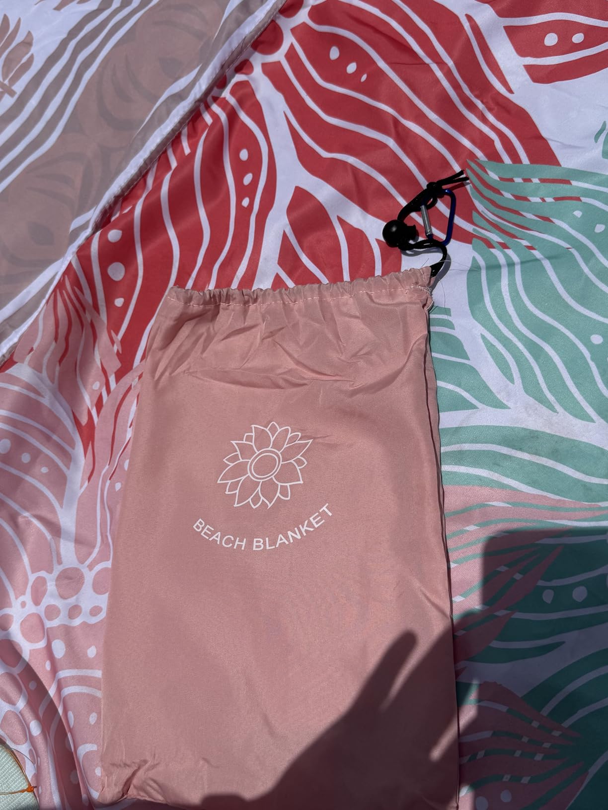 HIHOHO Waterproof Sandproof Beach Blanket Mat for 1-8 Adults, Quick Drying customer photo 2