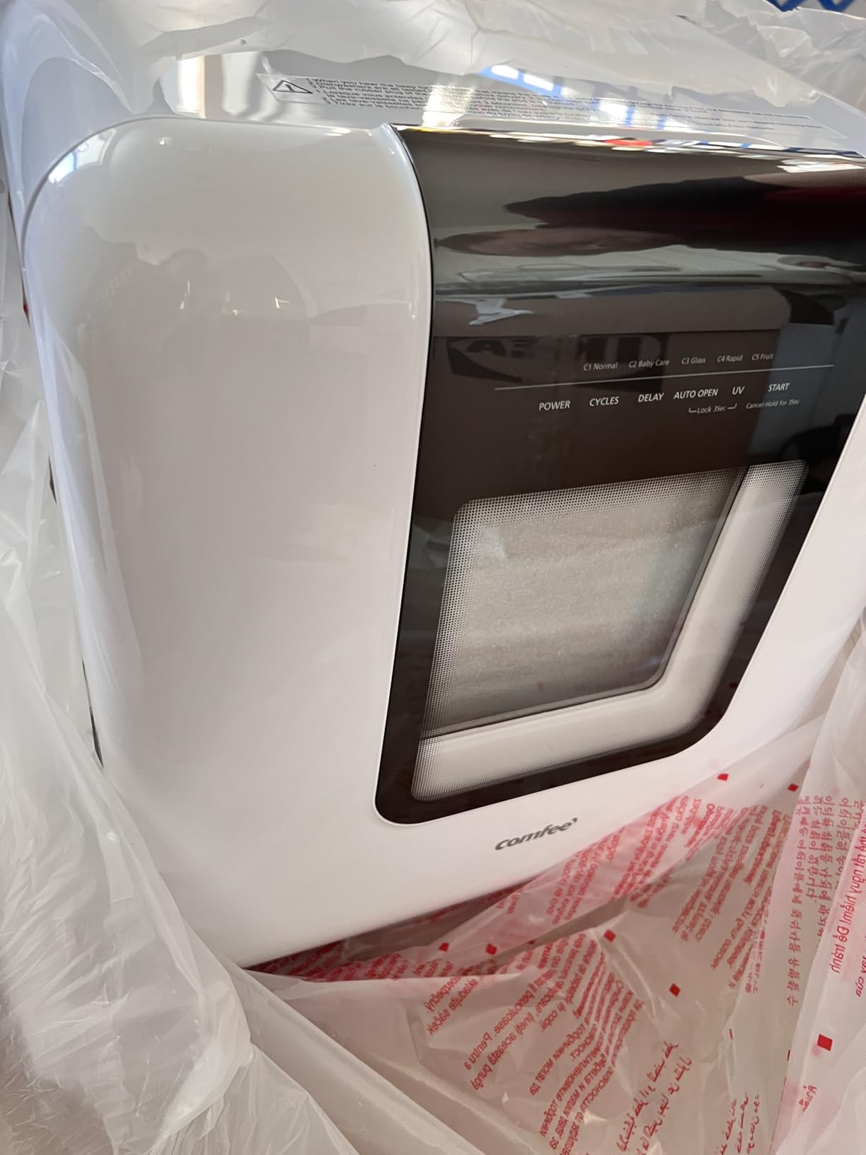 COMFEE' Countertop Dishwasher, Portable Dishwasher with 6L Built-in Water Tank, Mini Dishwasher with More Space Inside, 7 Programs, UV Hygiene& Auto Door Open, for Apartments, Dorms& RVs, White customer photo 1