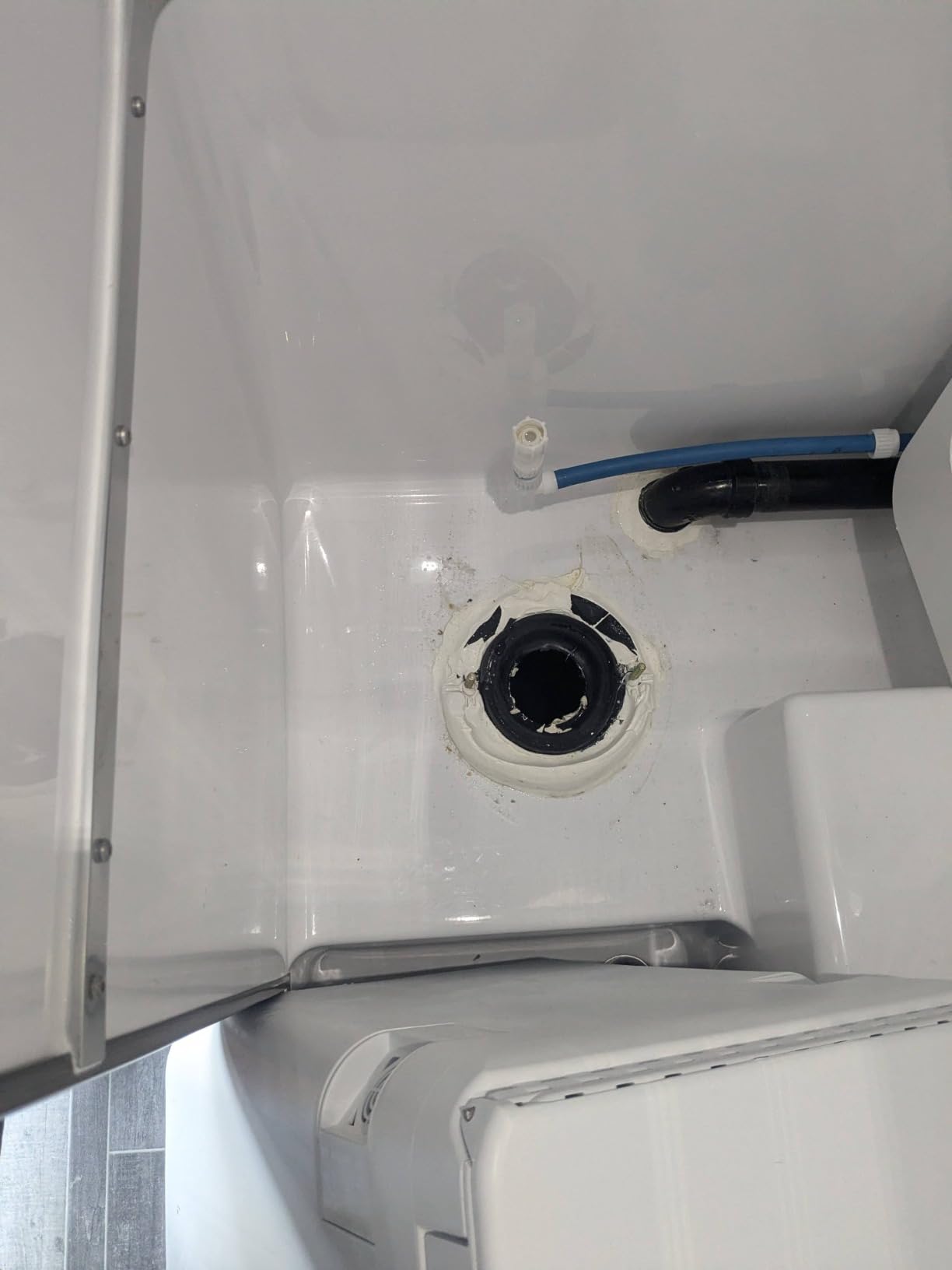 OGO Origin Composting Toilet for Van Life, Tiny Home & Boat – 12V Electric customer photo 1