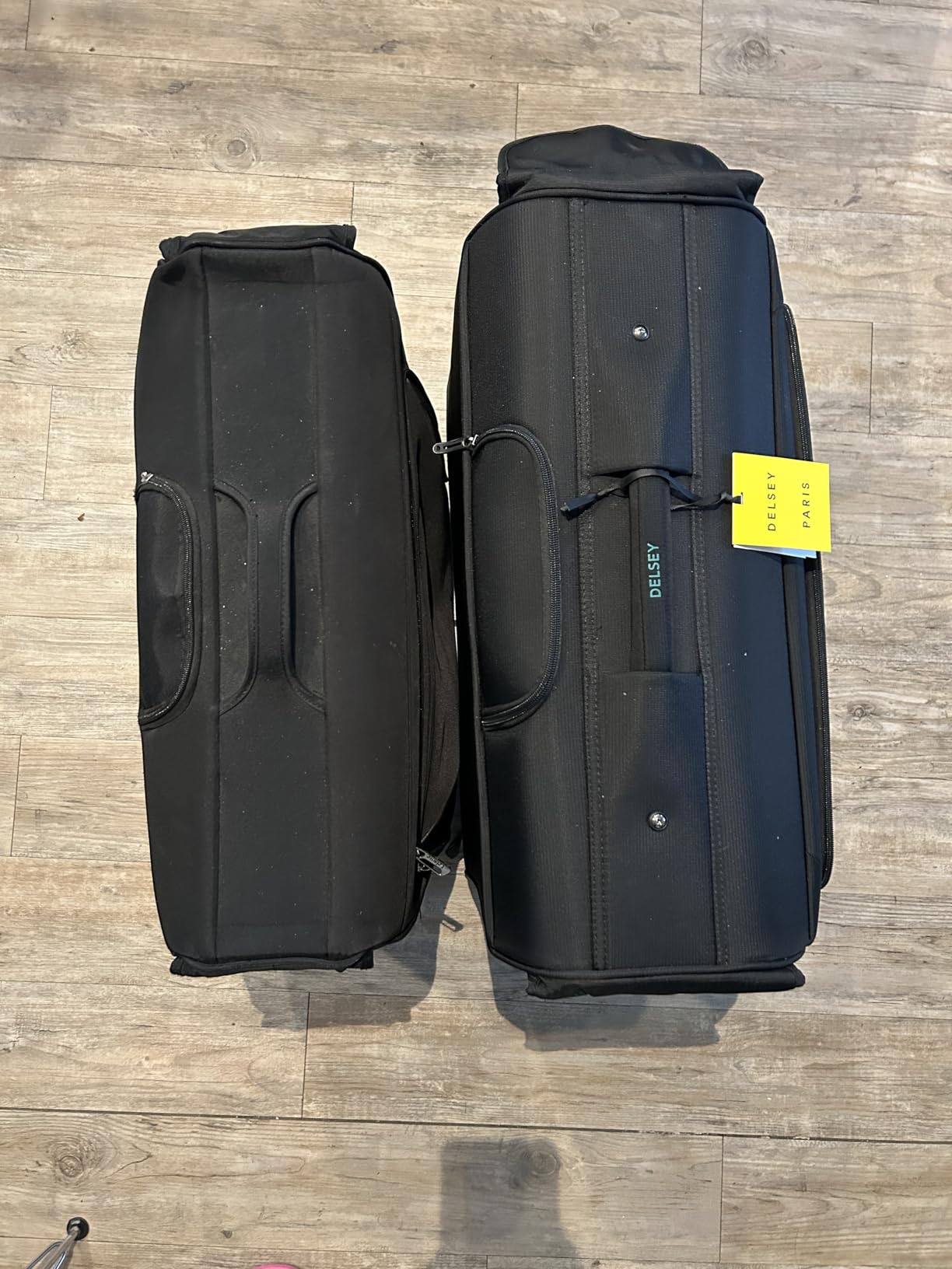 DELSEY PARIS Helium DLX, Rolling Garment Bag with Wheels, Black customer photo 1