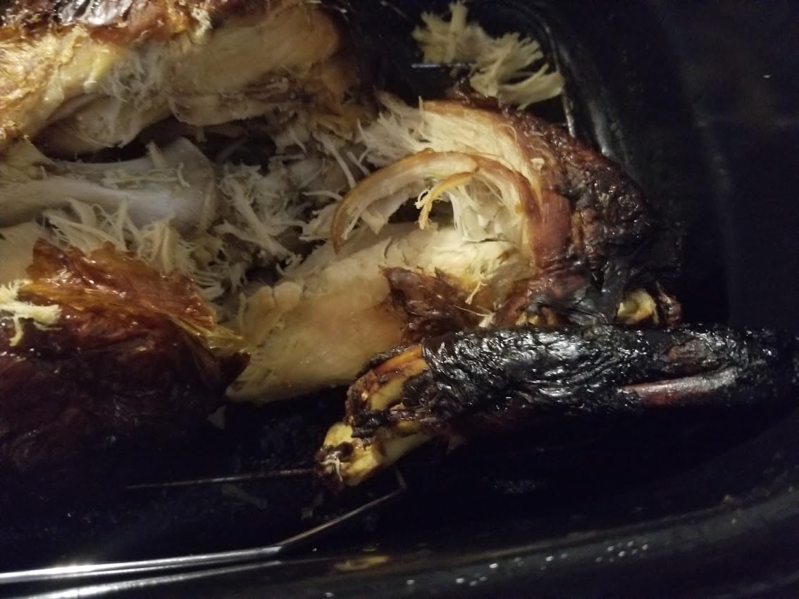 AROMA 18Qt. Roaster Oven with Self-Basting Lid, Fits 22-lb. Turkey, Adjustable Temperature Settings, Keep Warm Setting, Red (ART-718R) customer photo 1
