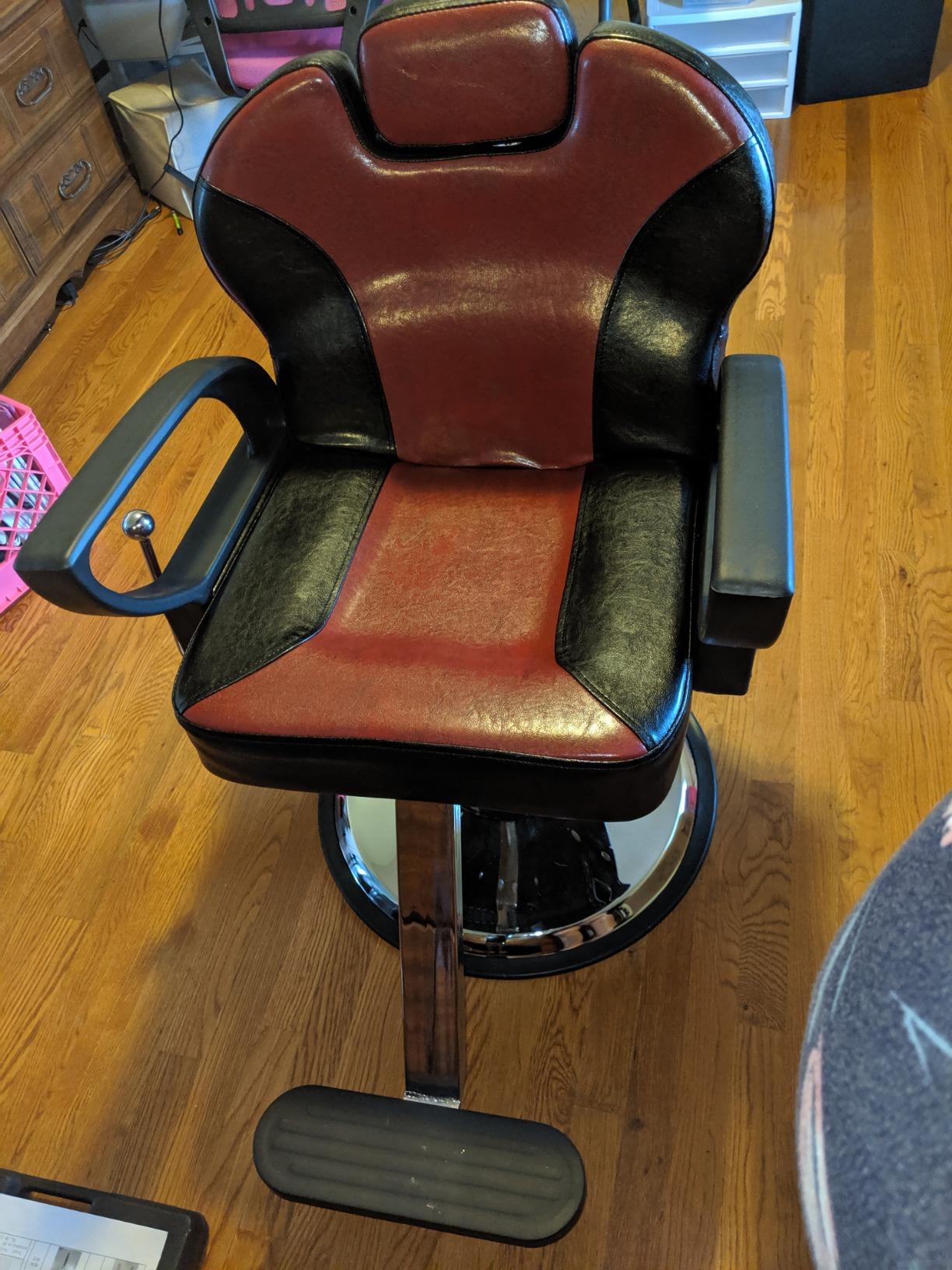 Artist hand Barbers Chairs, Heavy Duty Hydraulic Reclining Salon Chair customer photo 1