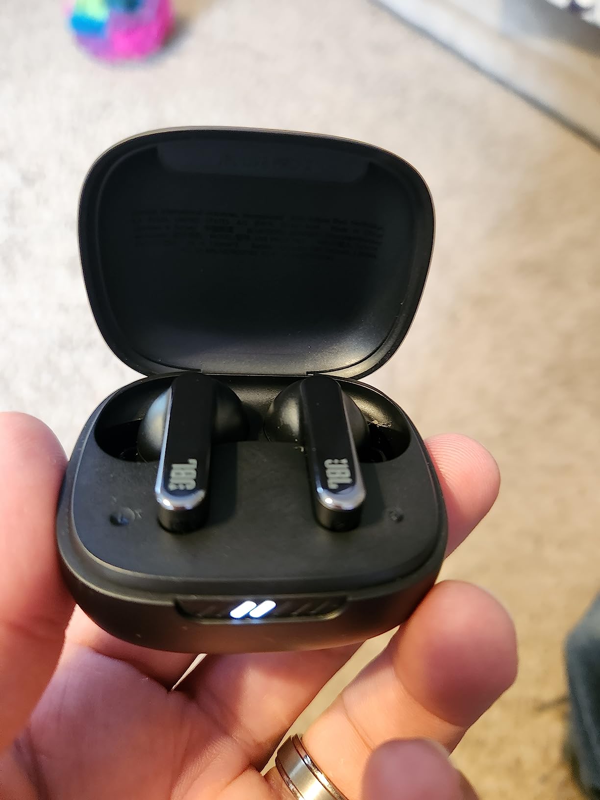 JBL Live Pro 2 TWS - Noise Cancelling Earbuds - Silver customer photo 1