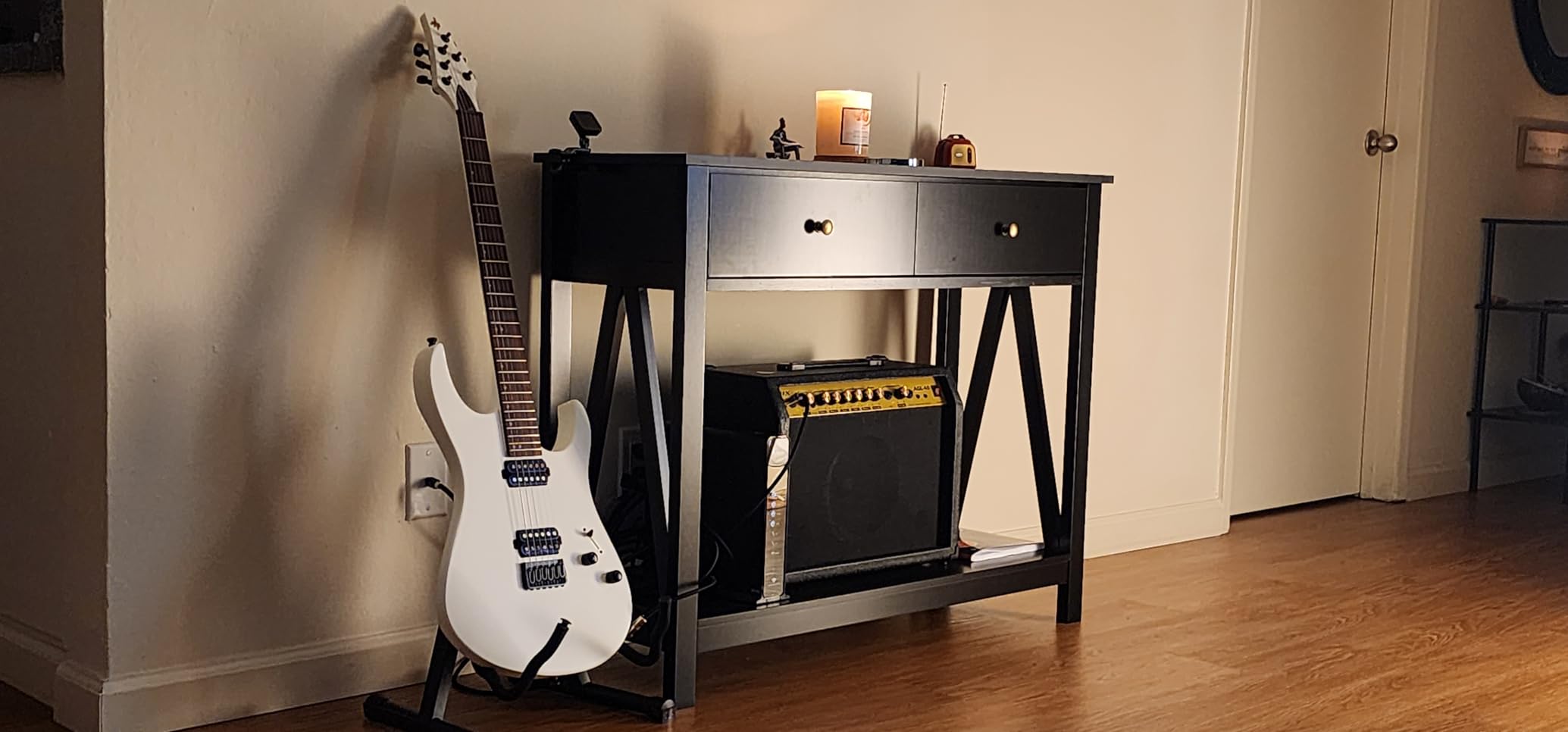 LyxPro 40 Watt Electric Guitar Amplifier | Solid State Studio Amp with 8” 4-Ohm Speaker, Custom EQ Controls, Drive, Delay, ¼” Passive/Active/Microphone Inputs, Aux in & Headphone Jack - Green customer photo 1