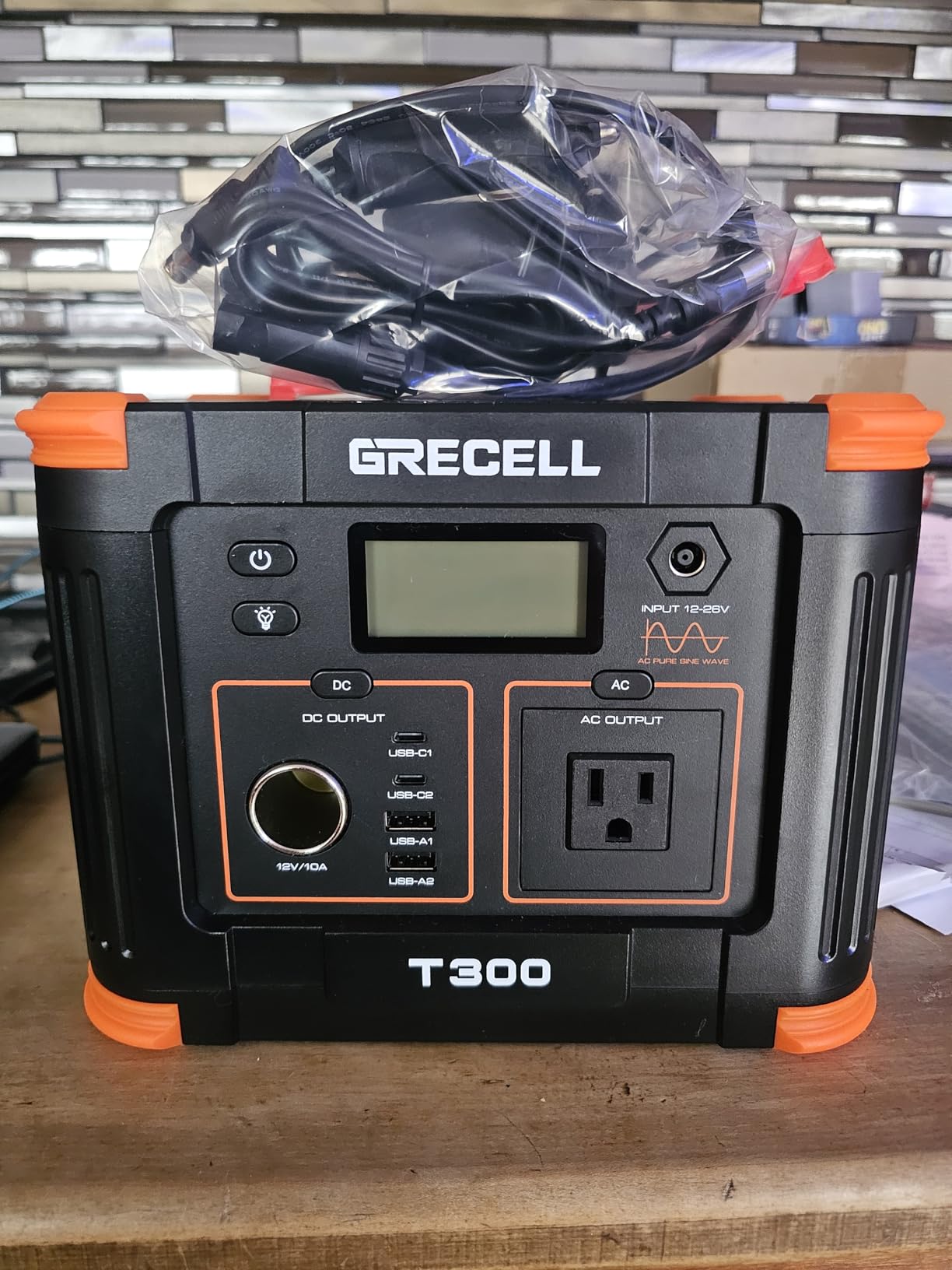 GRECELL Portable Power Station 330W, 230.88Wh Solar Generator customer photo 2
