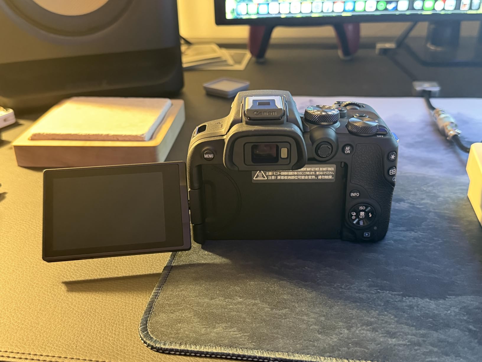 Canon EOS R10 Mirrorless Camera Lens Kit customer photo 2