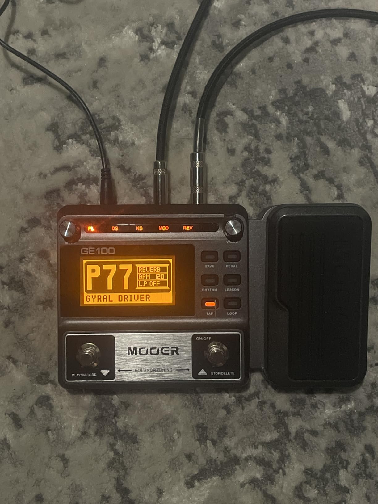 MOOER GE100 Multi-Effects Guitar Pedal 80 Presets, 66 Effects customer photo 1