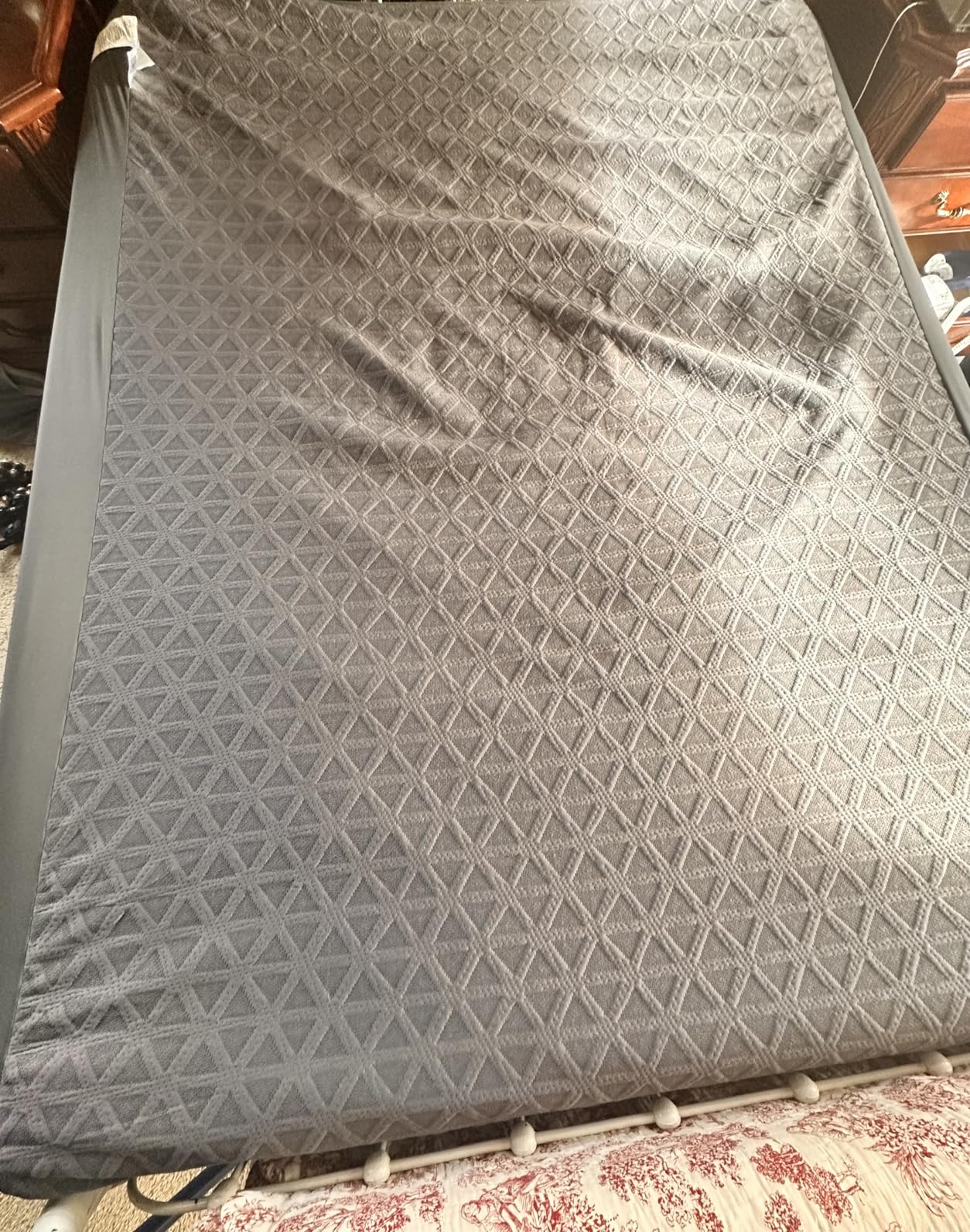 Premium Waterproof Mattress Protector Queen Size, Noiseless Deep Pocket customer photo 1