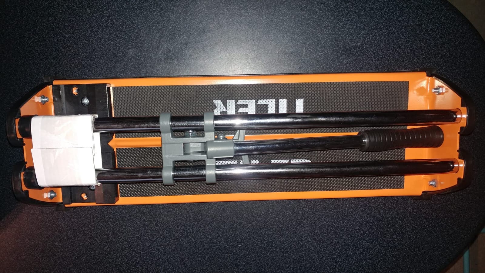TILER 25 Inch Manual Tile Cutter, Professional Procelain Ceramic Tile Cutter with Free Bag, Removable Scale & Tungsten Carbide Cutting Wheel, Anti-Skid Feet 8106X customer photo 1