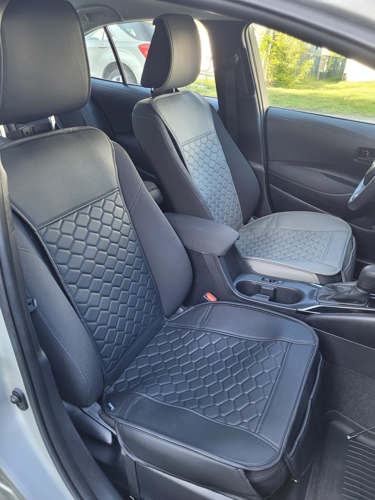 Elantrip Leather Car Seat Covers Front 2PC Waterproof Universal Fit Black customer photo 2