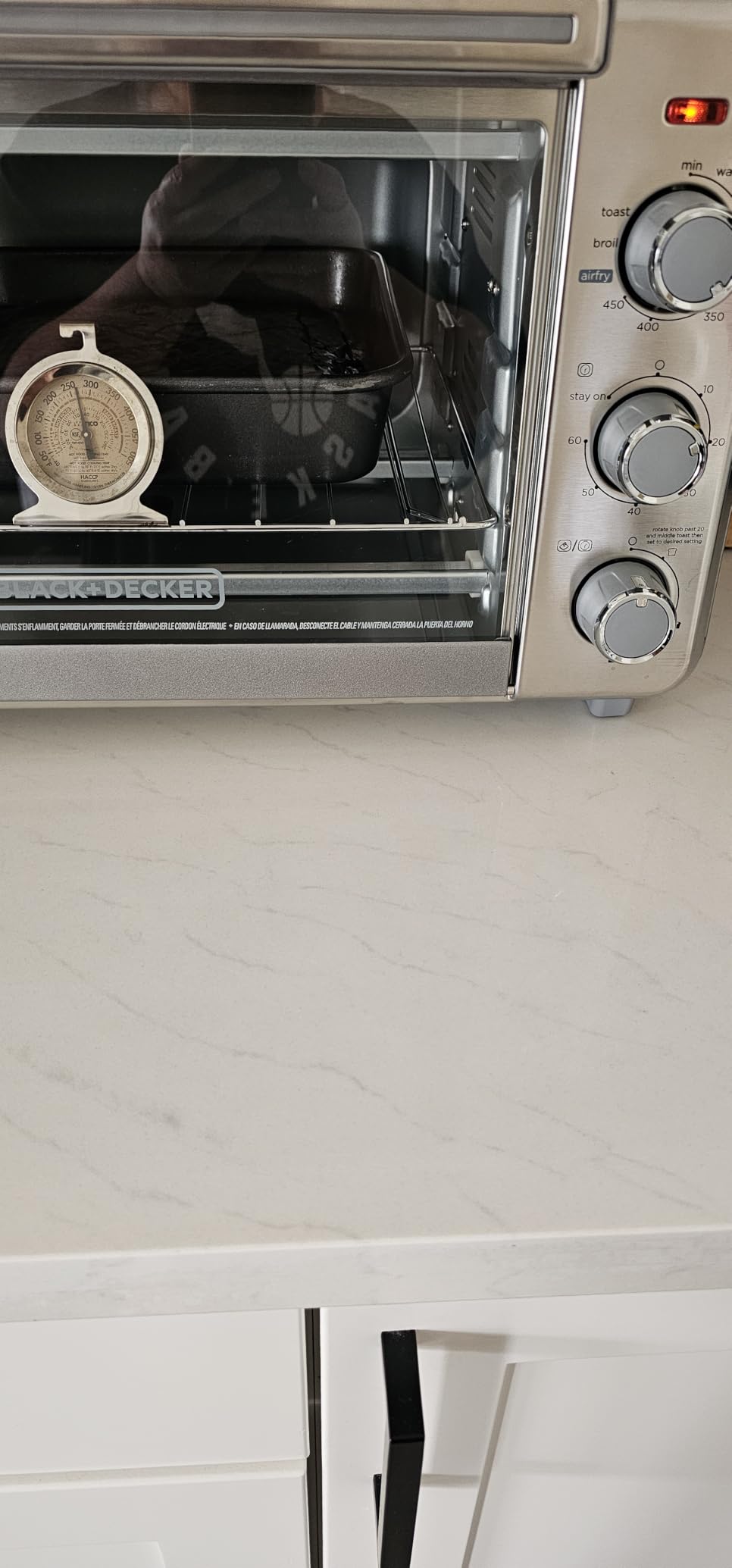 BLACK+DECKER 6-Slice Air Fry Toaster Oven, 5-in-1 Countertop Oven customer photo 2