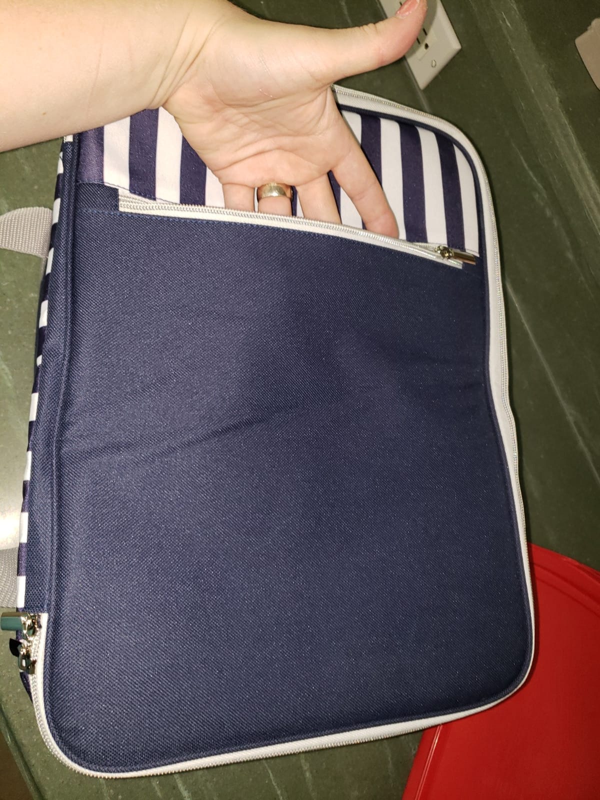 Expandable Casserole Carrier Bag - Double Decker Food Bag, Insulated Casserole Carrier for Hot or Cold Food, Lasagna Holder Tote for Picnics,Beaches,Traveling or Gifts customer photo 1