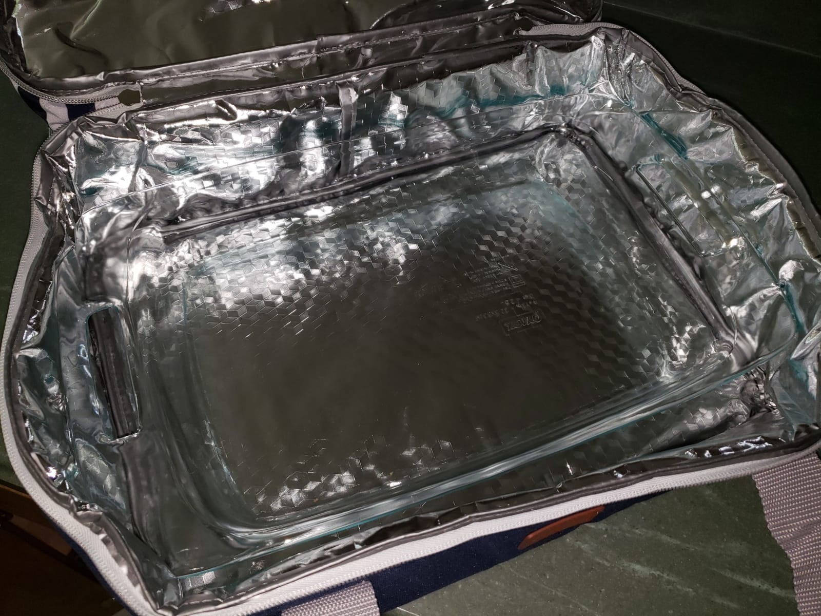 Expandable Casserole Carrier Bag - Double Decker Food Bag, Insulated Casserole Carrier for Hot or Cold Food, Lasagna Holder Tote for Picnics,Beaches,Traveling or Gifts customer photo 2