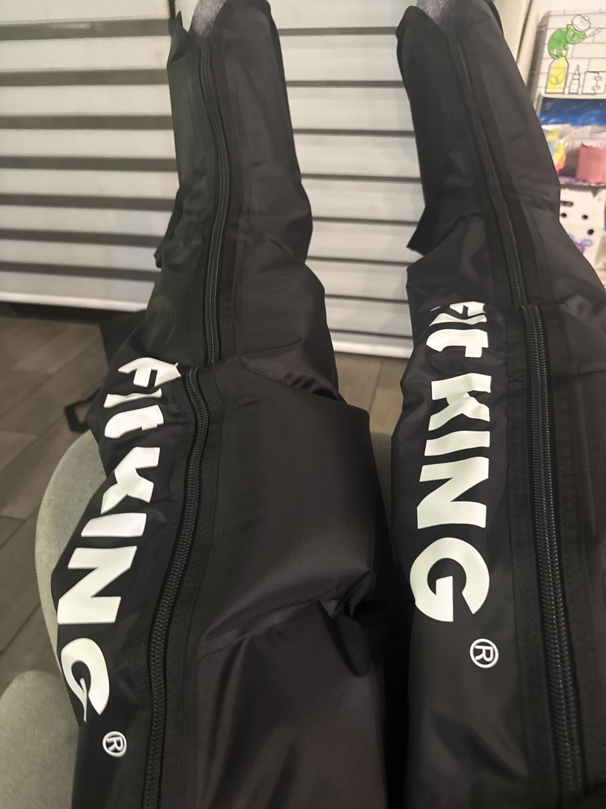 FIT KING Air Compression Recovery System, Full Leg Massager Boots (Medium) customer photo 2