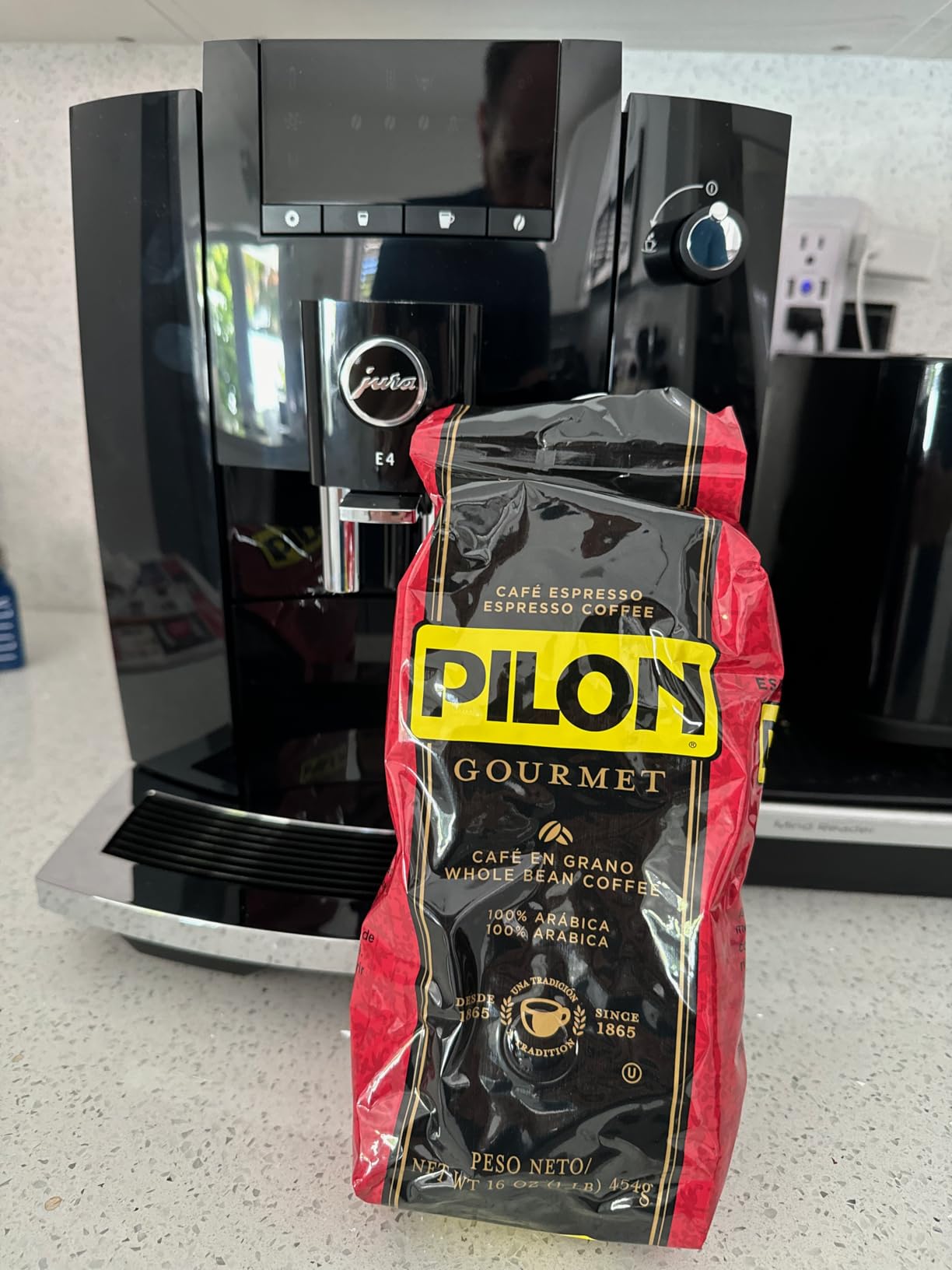 Jura E4 Piano Black Automatic Coffee Machine customer photo 1