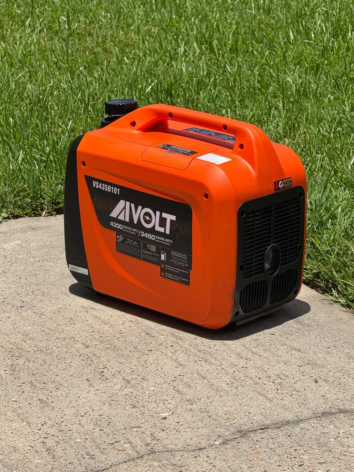 AIVOLT 1600W Super Quiet Inverter Generator 28lbs Portable for Camping customer photo 1