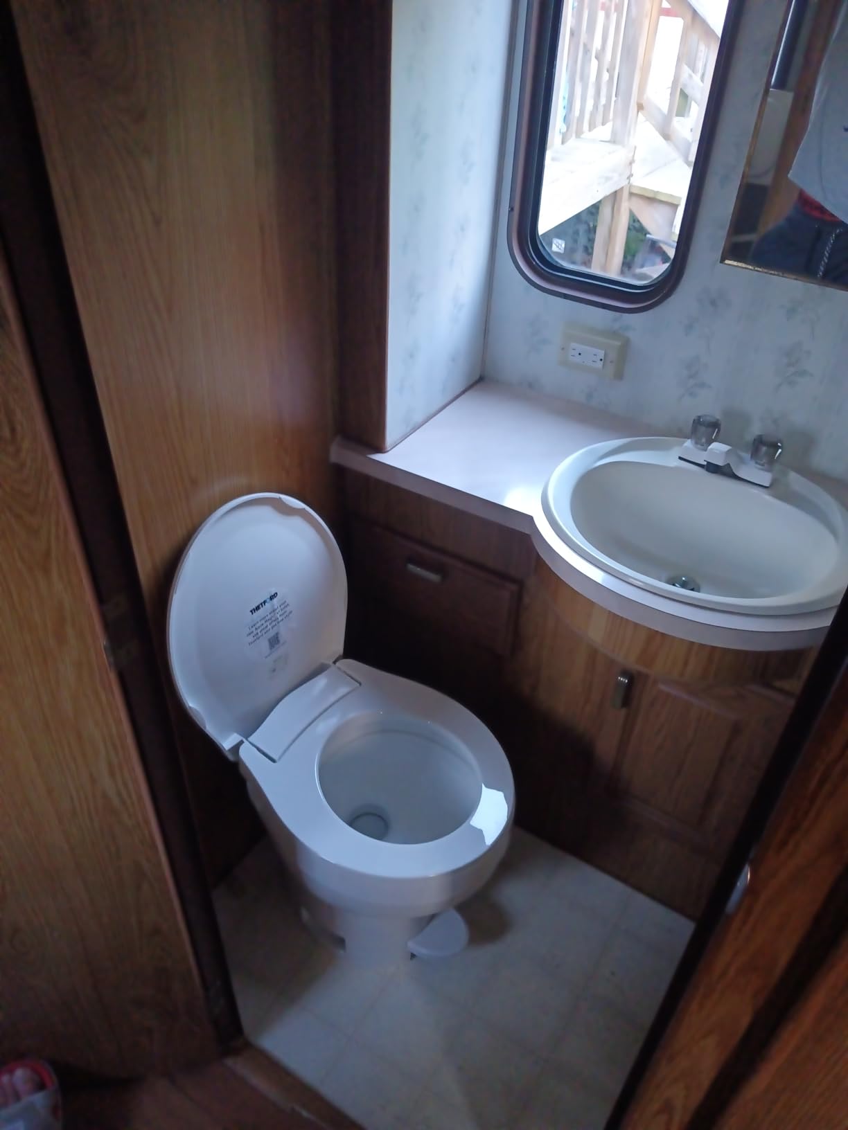 Thetford Aqua-Magic® VI High Profile, White customer photo 1