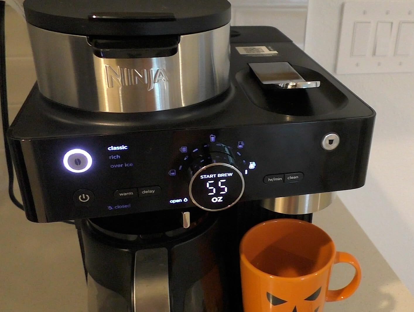 Ninja Espresso & Coffee Maker, Nespresso Capsule Compatible, Black, CFN601 customer photo 1