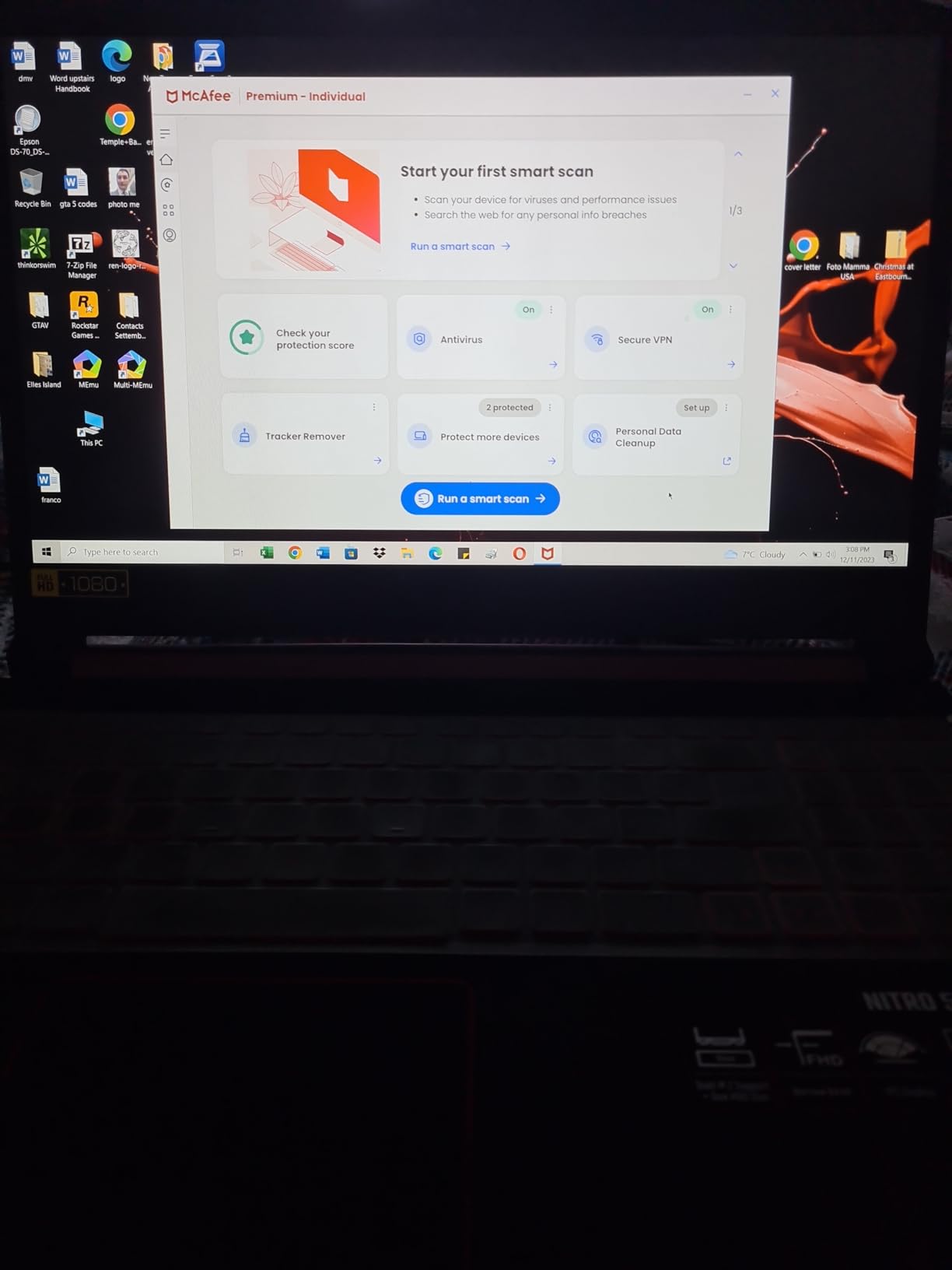 McAfee+ Premium 2027 Antivirus Software, Unlimited Devices | Auto-Renews customer photo 1