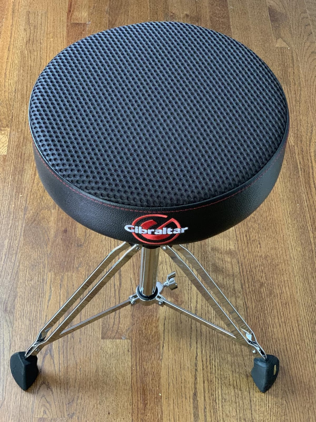 Gibraltar Drum Throne with Adjustable Height, Round Seat, Single-Braced Drum Stool, Lightweight Portable Design, Comfortable Cushion, Ideal for Practice, Travel, or Gigs, 4000 Series (4608) customer photo 2