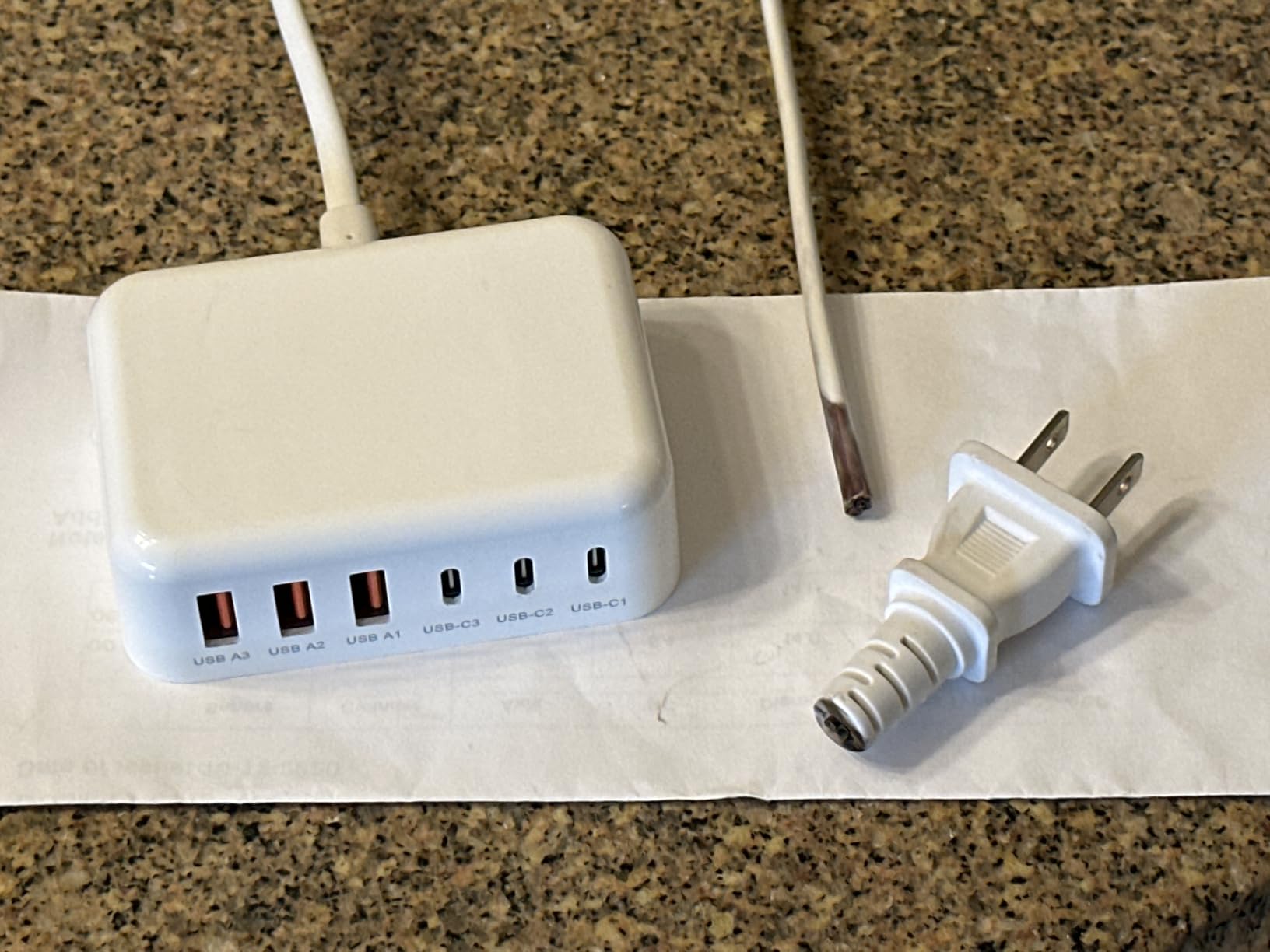 USB Fast Charger Block 50% Smaller 100W Max 6-Port GaN USB Charging Station customer photo 1