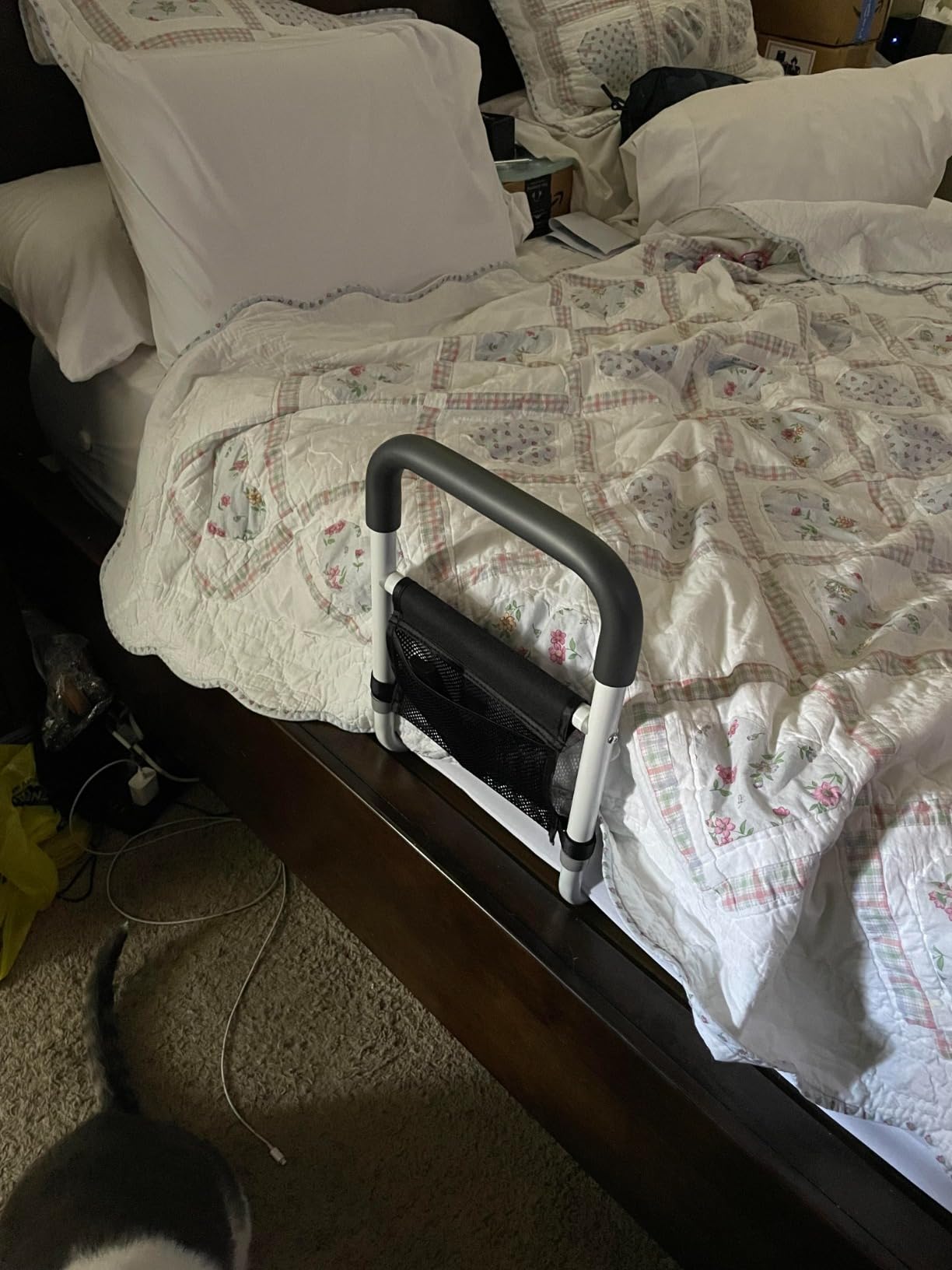 WeHwupe Bed Rails for Elderly Adults Safety with Bedside Storage Pocket customer photo 1