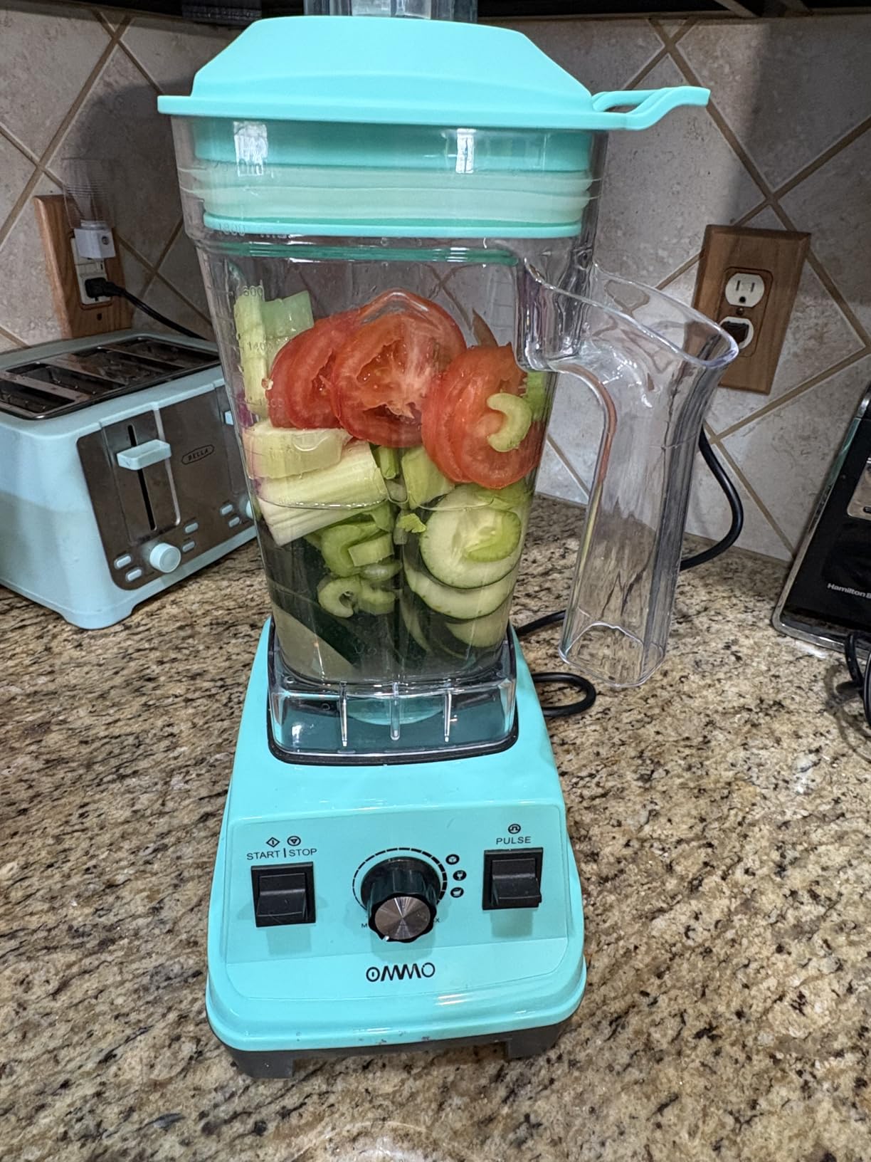 OMMO Blender 1800W, High Speed Countertop Blender with 60oz BPA-Free Jar customer photo 2