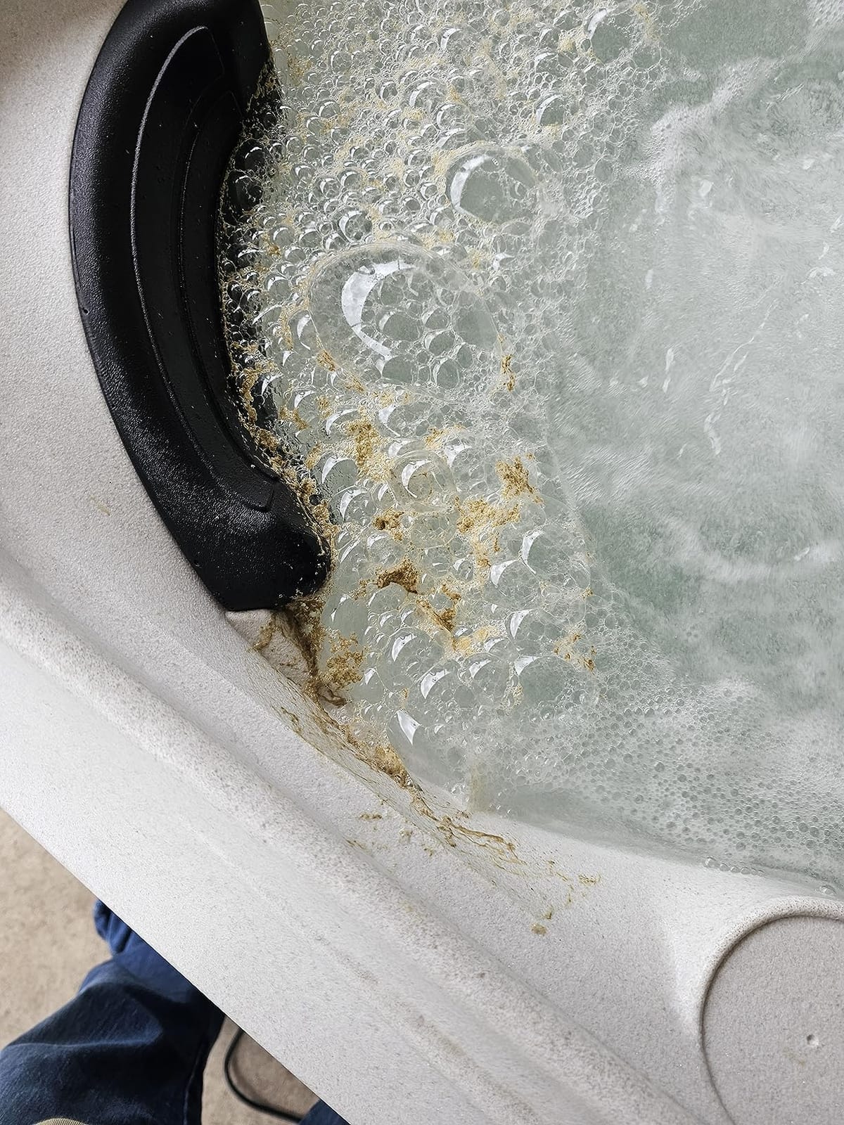 Bio Ouster 3-in-1 Weekly Hot Tub Chemicals & Spa Chemicals - Cleaner Clarifier Conditioner for Inflatable & Acrylic Spas - Chlorine Bromine Saltwater - Pre-Measured, No Draining, Made in USA (4 Week) customer photo 2