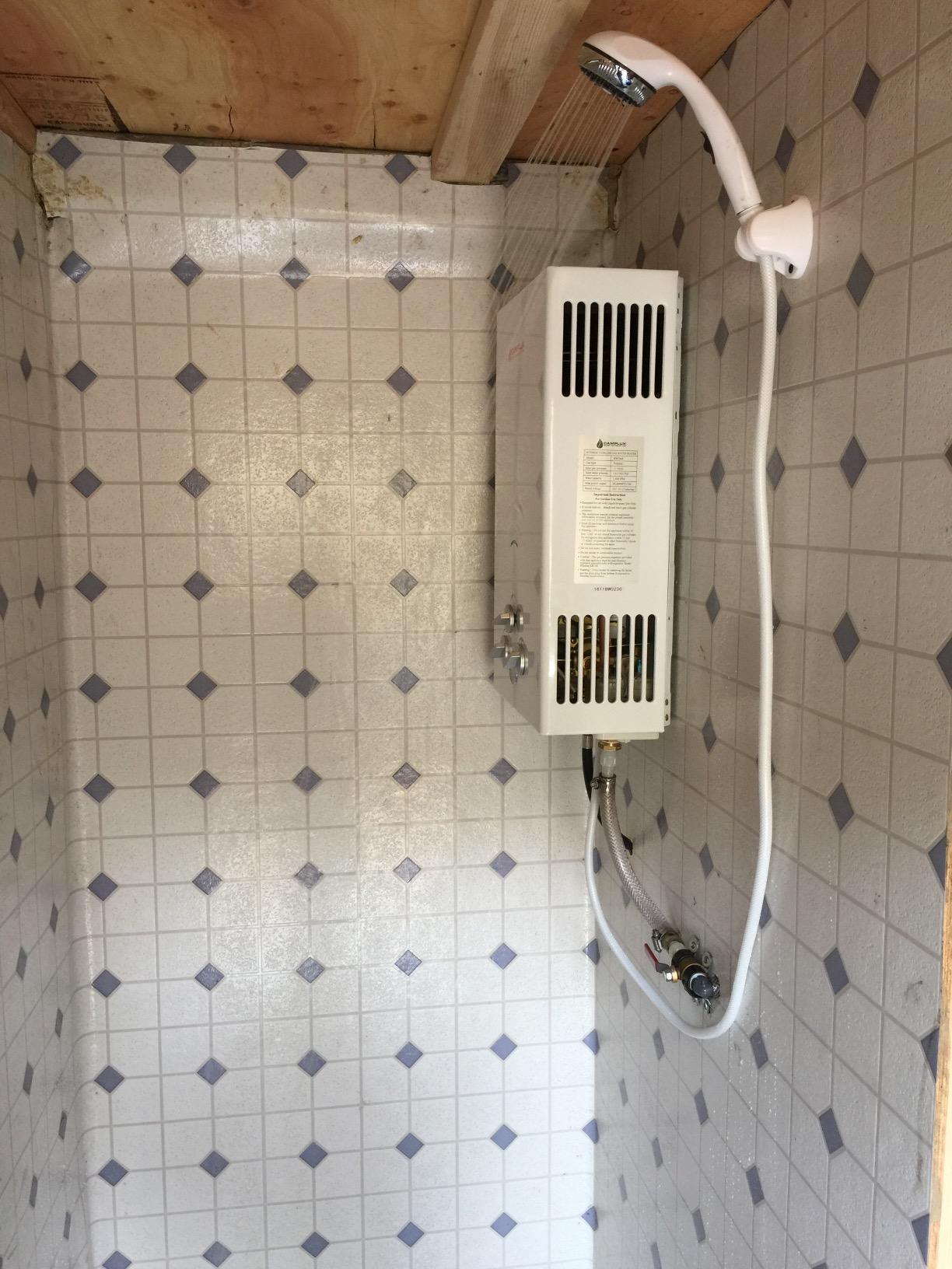 CAMPLUX Tankless Water Heater, 4.22 GPM PropaneWater Heater Gas, 110,000 BTU Outdoor CampingWater Heater, Propane Shower, BW422G, Gray customer photo 2