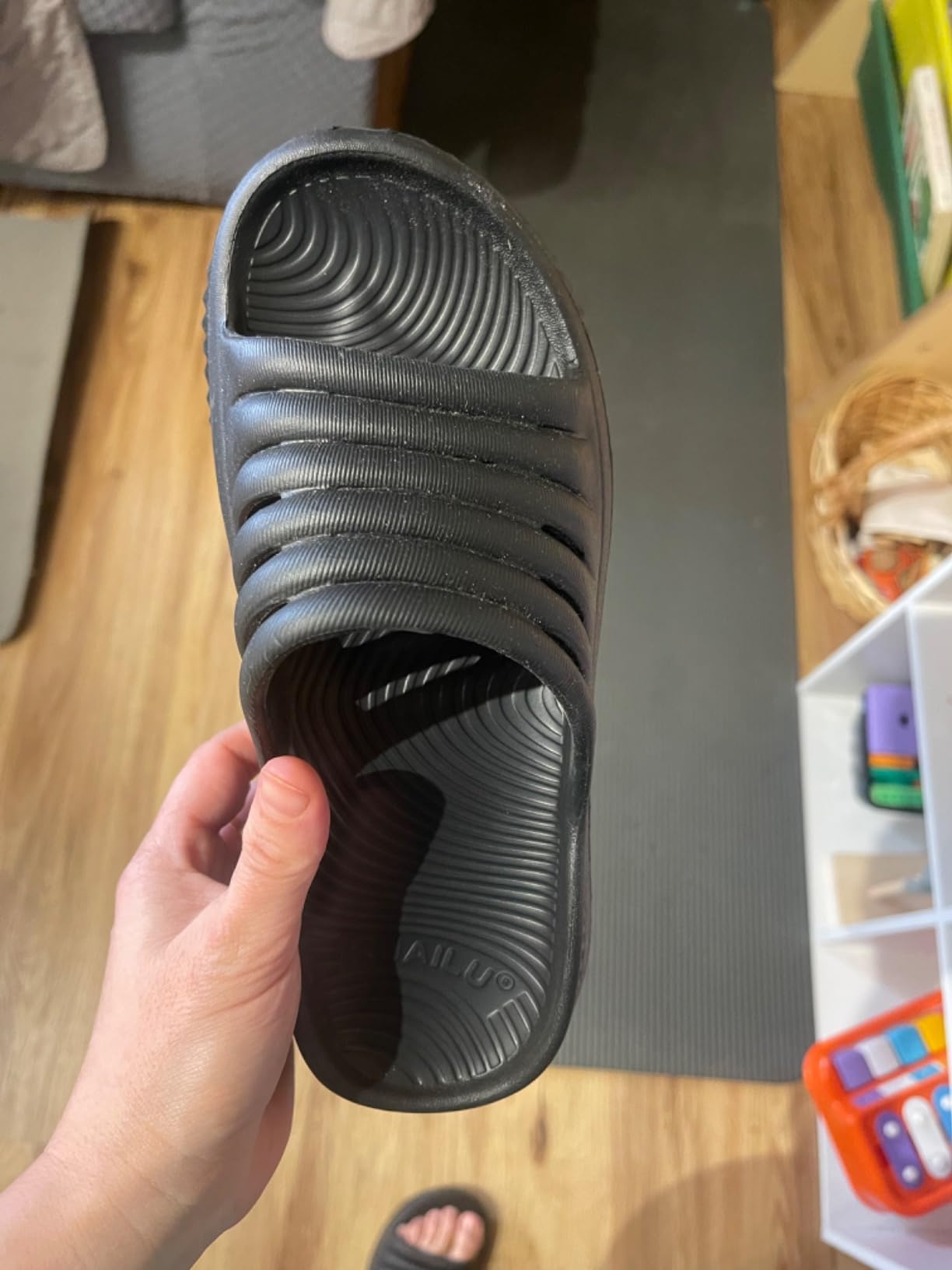 KuaiLu Recovery Sandals Women With Comfortable Arch Support Sport Slides customer photo 2