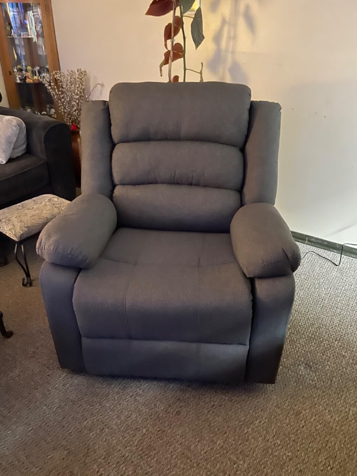EBELLO Classic Power Recliner Chair, Oversized Electric Overstuffed Chair with Soft Cushion and Back, Sofa with Comfortable Armchair, Gray customer photo 1