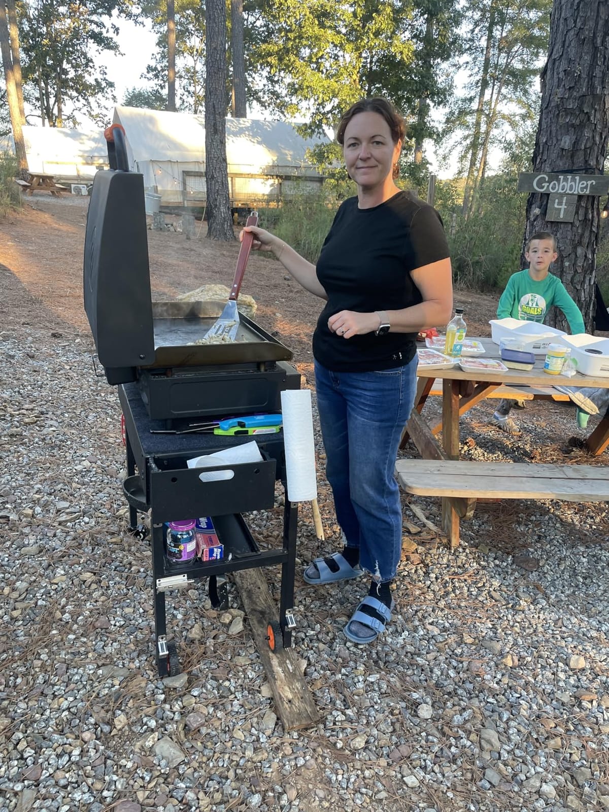 EUTRKei Grill Table for Blackstone Griddle, Portable Grill Cart with Caddy customer photo 2