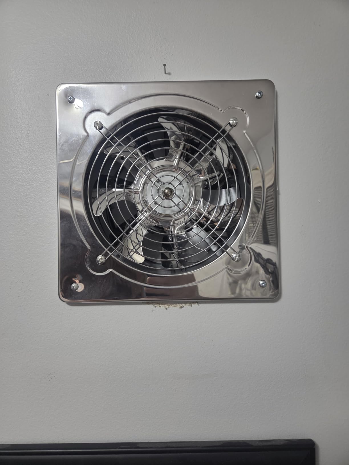 HG Power 8 Inch Kitchen Exhaust Fan, 576CFM Metal Attic Exhaust Fan, Wall Mounted Garage Ventilation Fan, Basement Extractor Fans with Backdraft Damper for Home Office Commercial Use, Silver customer photo 1