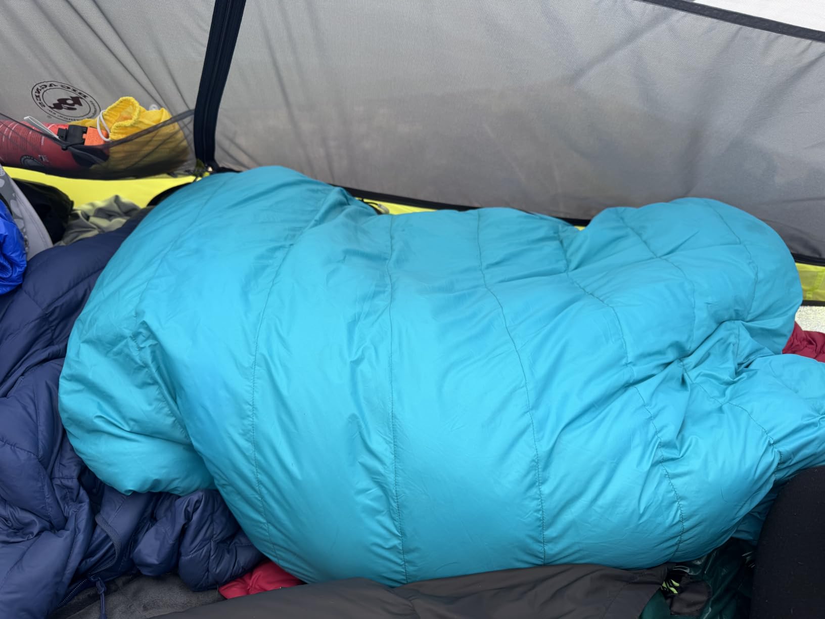 Glacial Blue Ultralight Dog Sleeping Bag with Packable Bed for Hiking, Camping and Outdoor Travel - Medium Size customer photo 1