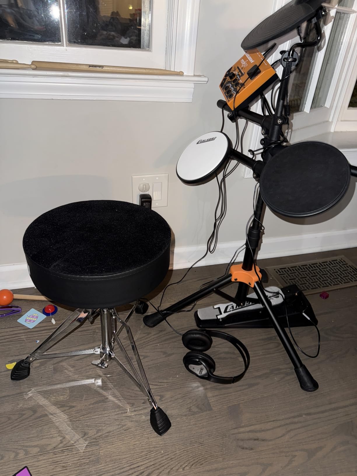 GrowDaily Drum Throne Seat,Adjustable Stool Drum Universal Thick Padded Drum Throne Drummer Stool with 2Pacs 5A Drumsticks customer photo 1