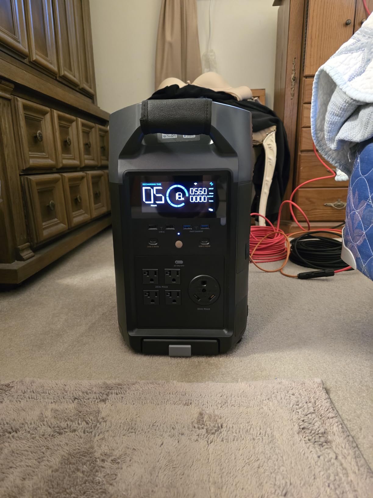 EF ECOFLOW Portable Power Station 3600Wh DELTA Pro, 120V 3600W AC Output customer photo 2